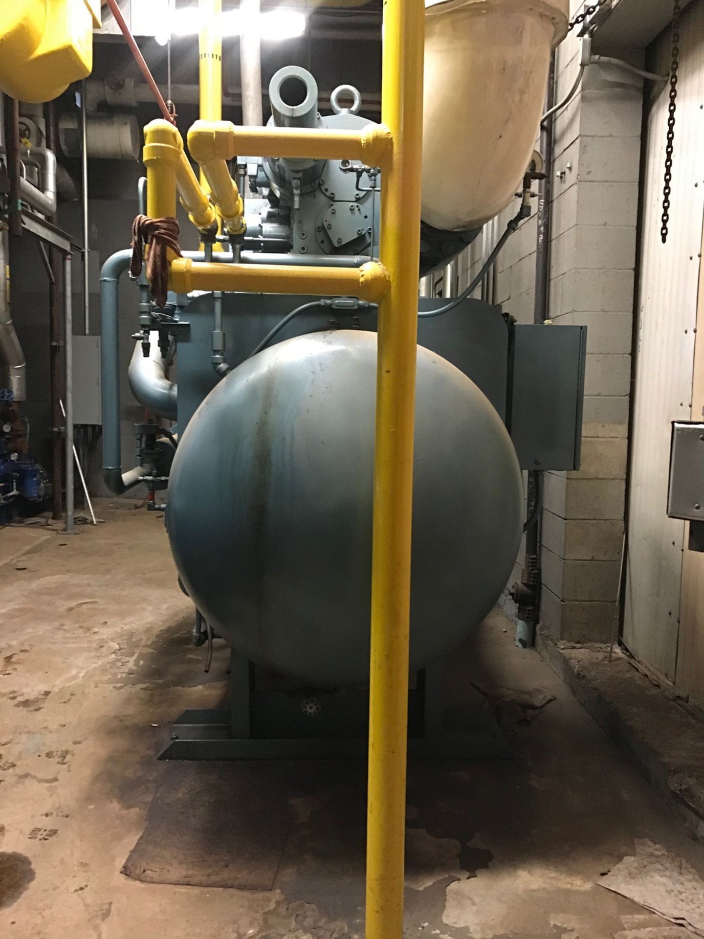 M&M Refrigeration 500 HP Ammonia Screw Compressor | Rig Fee: $4800 - Image 3 of 3