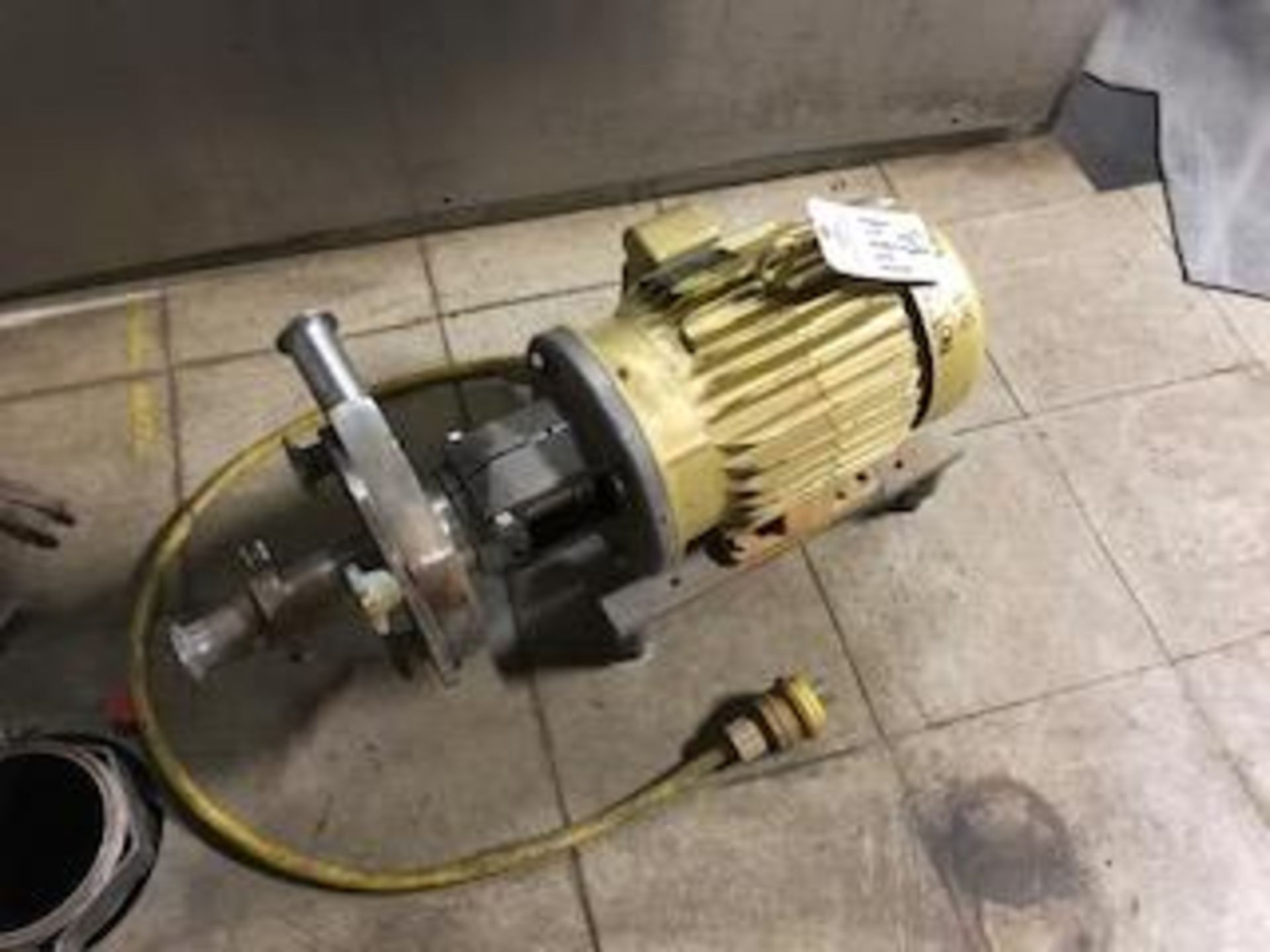 Fristam Centrifugal Pump 2 inch inlet/1.5 inch outlet | Rig Fee: $100