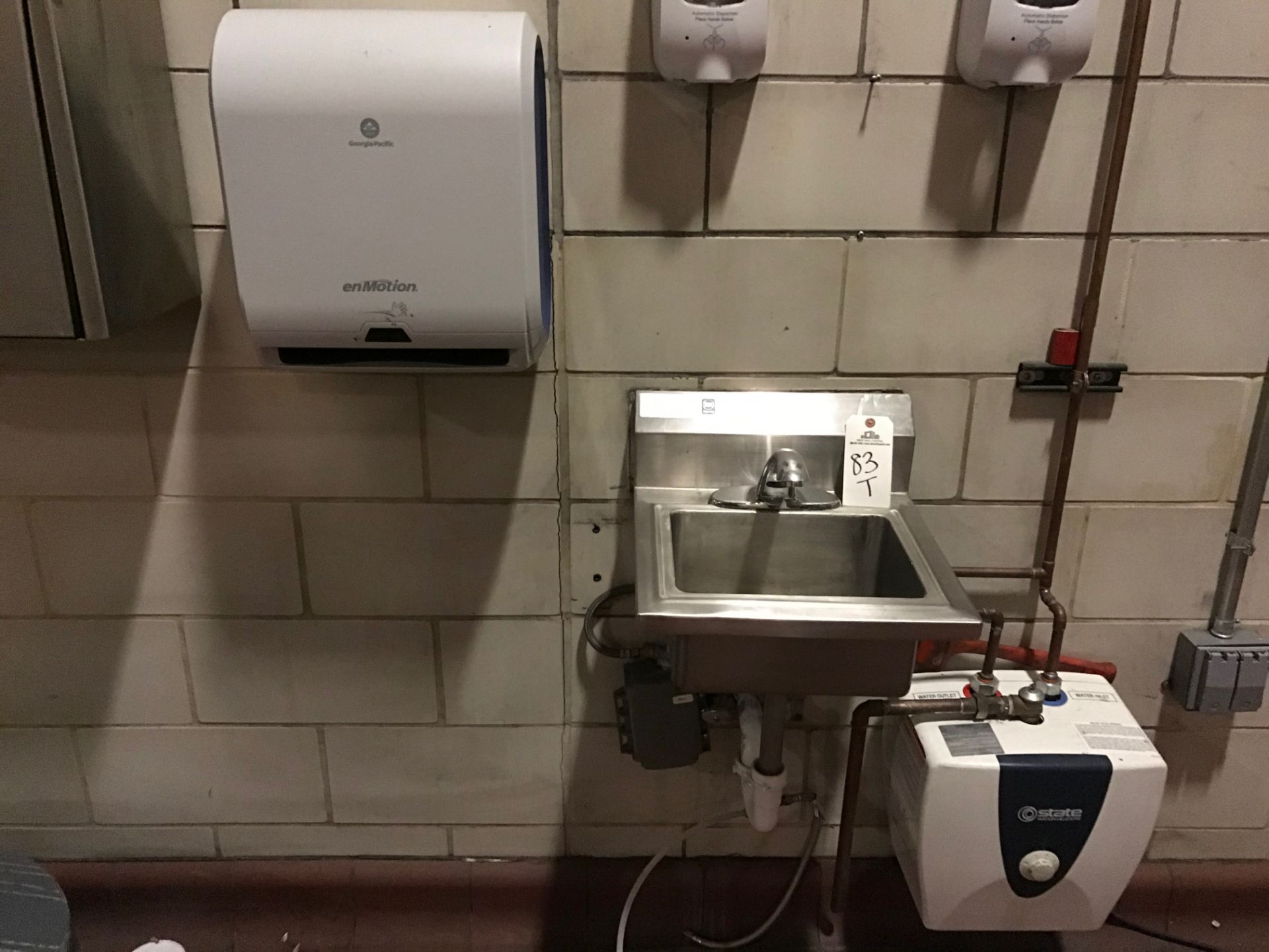 STAINLESS STEEL SINK WITH HOT WATER HEATER, PAPER TOWEL DISPENSER | Rig Fee: $25