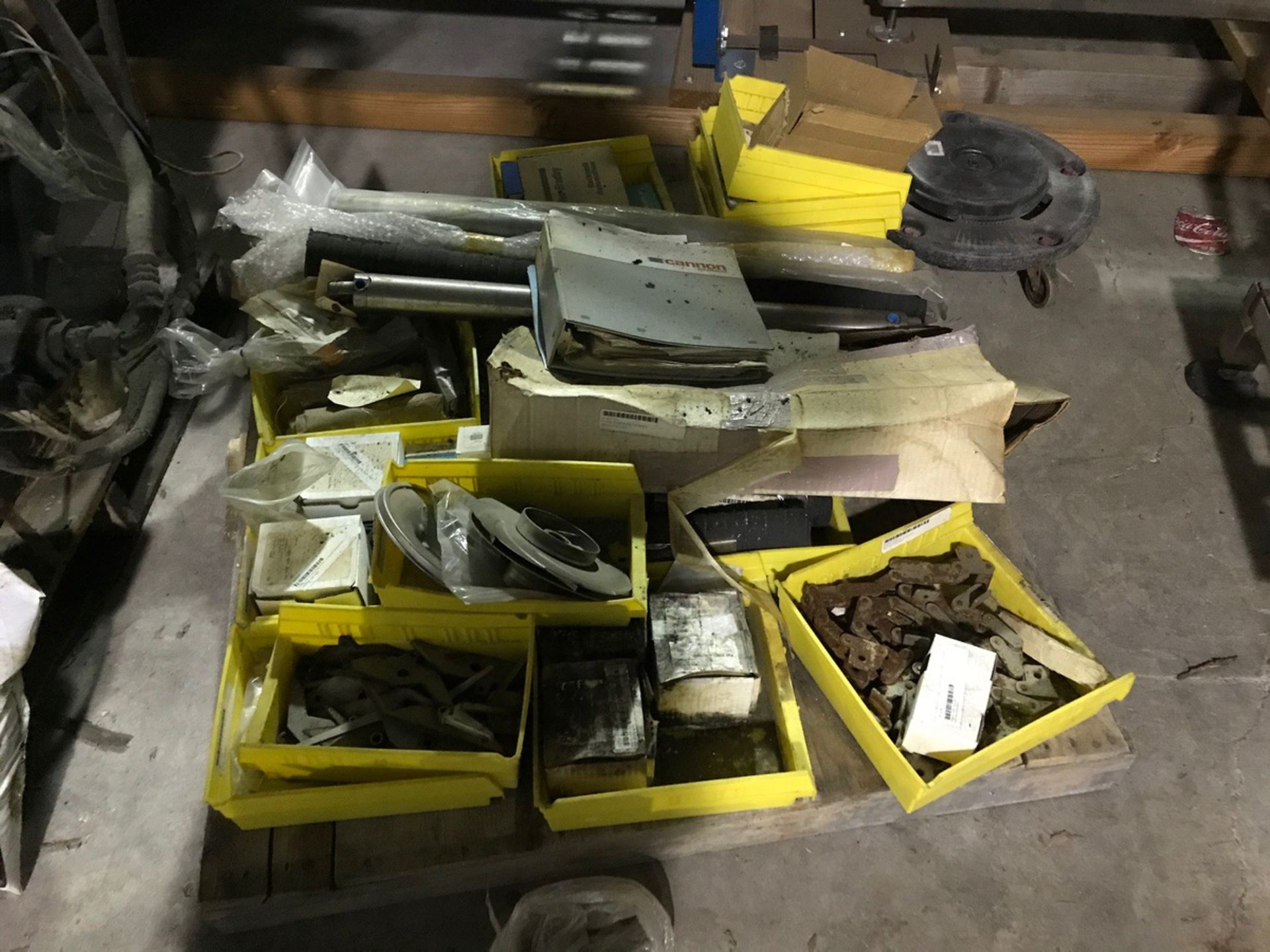 (5) SKIDS - MISC PARTS, AIR CYLINDERS, CASER PARTS, INTERLINE TRAKKER MOBILE COMPUT | Rig Fee: $400 - Image 5 of 5