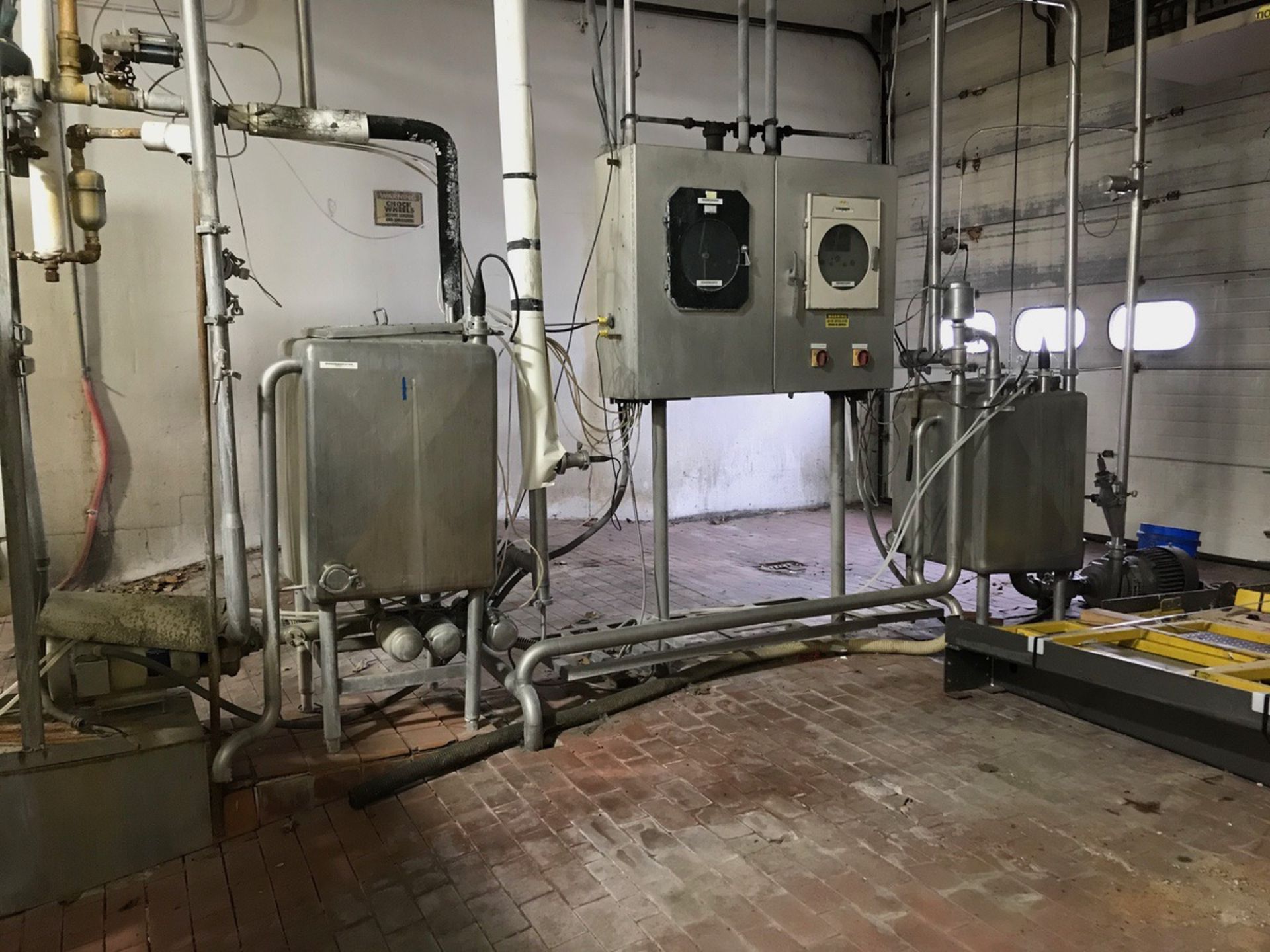 DUAL TANK CIP SYSTEM, TWO PUMPS, TWO HEAT EXCHANGERS | Rig Fee: $800