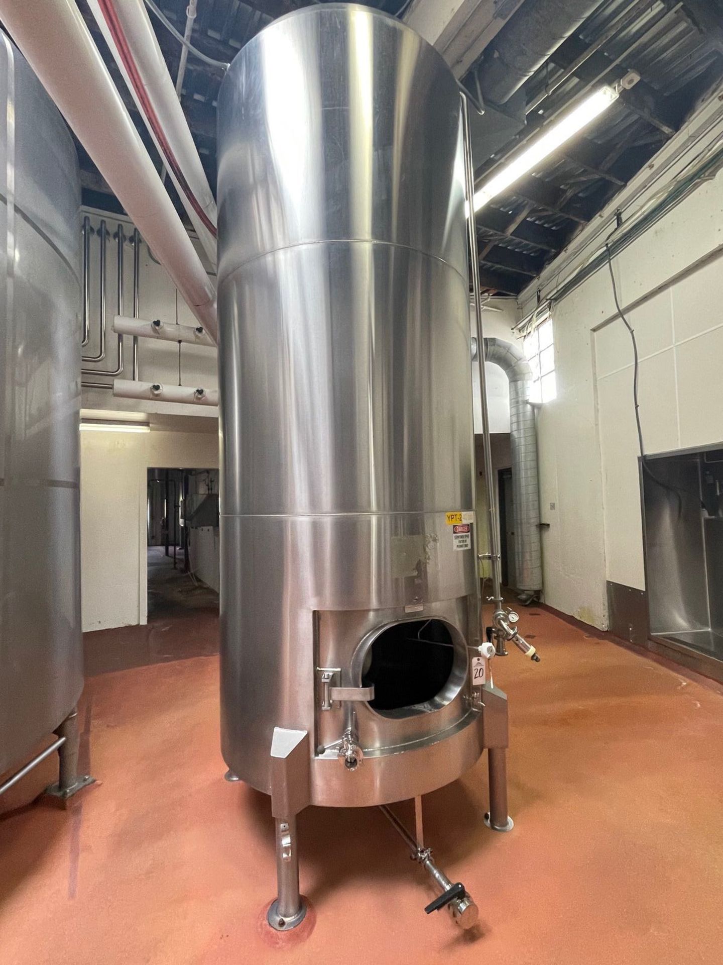 JVNW 40 BBL YEAST TANK (1250 GALLON TANK), JACKETED, APPROX DIMS: 14'2" OAH X 64 | Rig Fee: 650