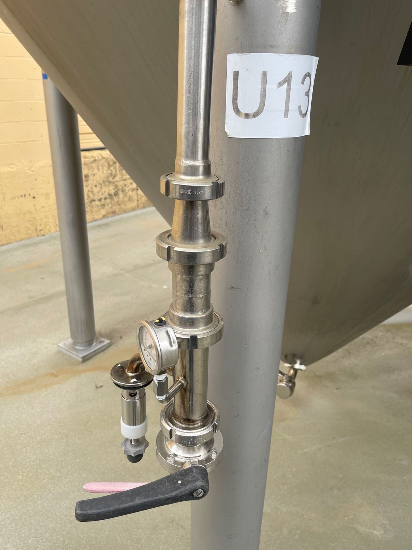 MUELLER 150 BBL UNITANK FERMENTER (4500 GALLON JACKETED TANK), +100 PSI JACKET D | Rig Fee: 2500 - Image 4 of 5