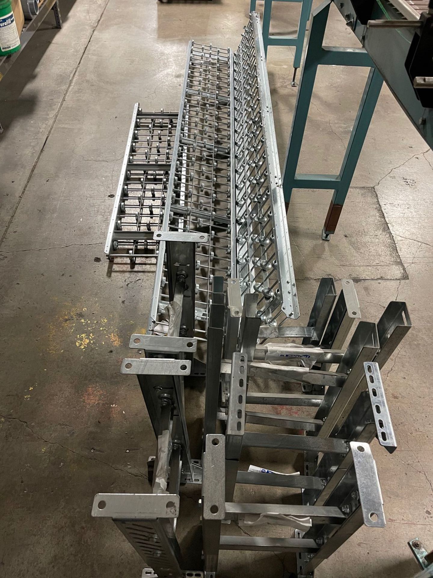 BRAND NEW CONVEYOR, 15" WIDE, (2) 10' SECTIONS AND 1 - 5' SECTION, WITH PEDESTAL | Rig Fee: 50 - Bild 3 aus 3