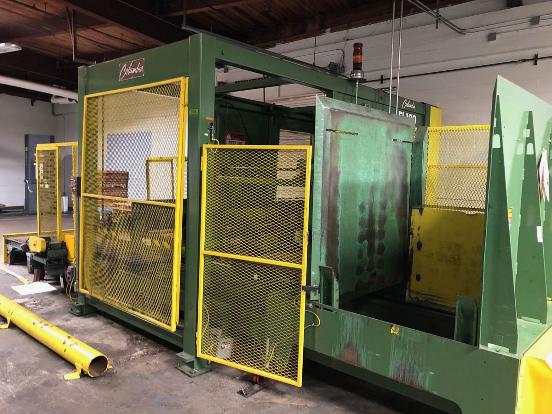 COLUMBIA FL100 PALLETIZER - Subj to Bulk | Rig Fee: 1850 - Image 2 of 8