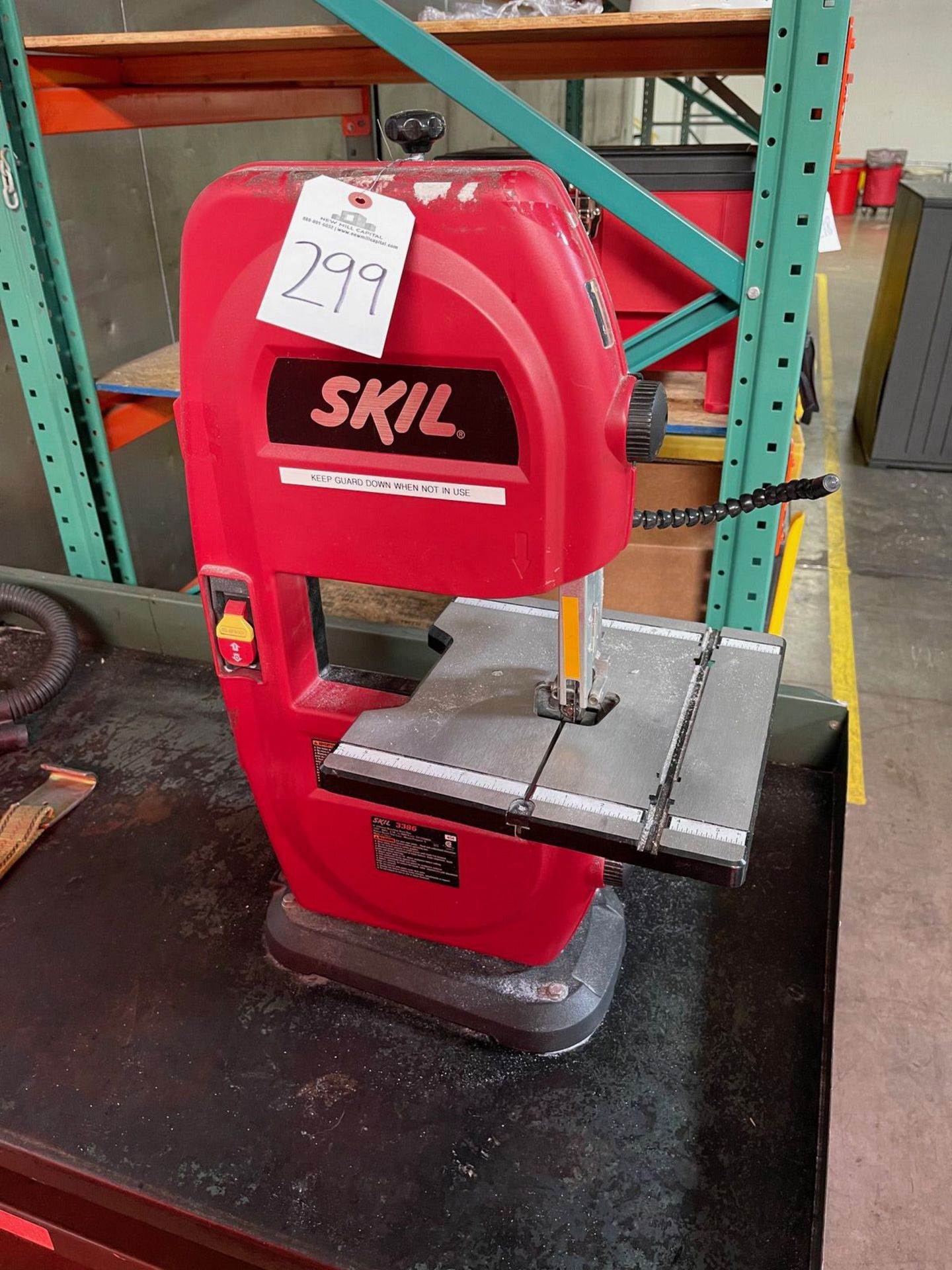 SKIL 3386, 9" BENCHTOP BANDSAW | Rig Fee: 10