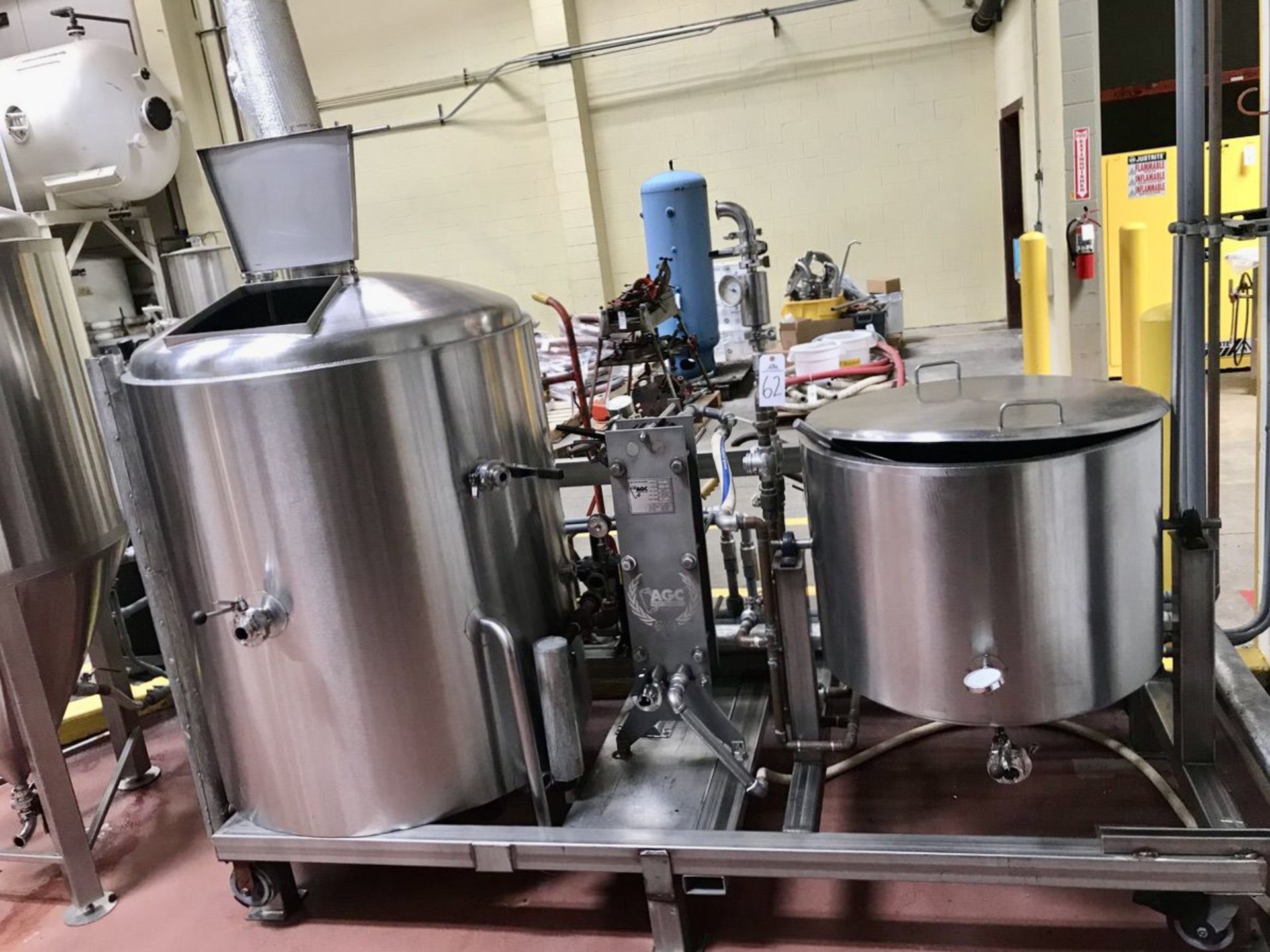 2.5 BBL PILOT BREWING SYSTEM, SKID MOUNTED KETTLE/HLT AND MASH VESSEL, HEAT EXCH | Rig Fee: 400