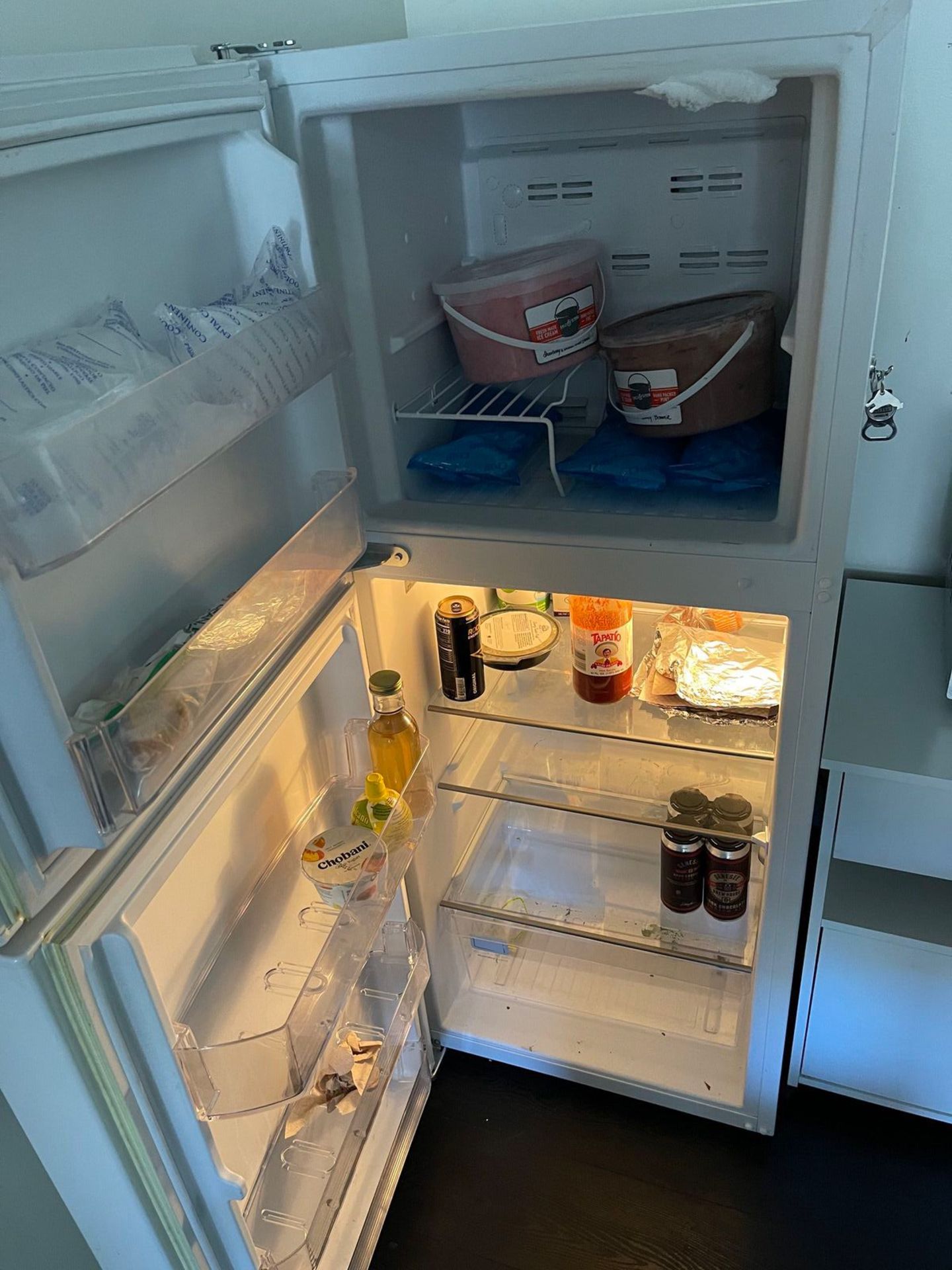 WHIRLPOOL FRIDGE/FREEZER, 2018, 24"X27"X62", S/N VS81559273 | Rig Fee: See Desc - Bild 2 aus 3