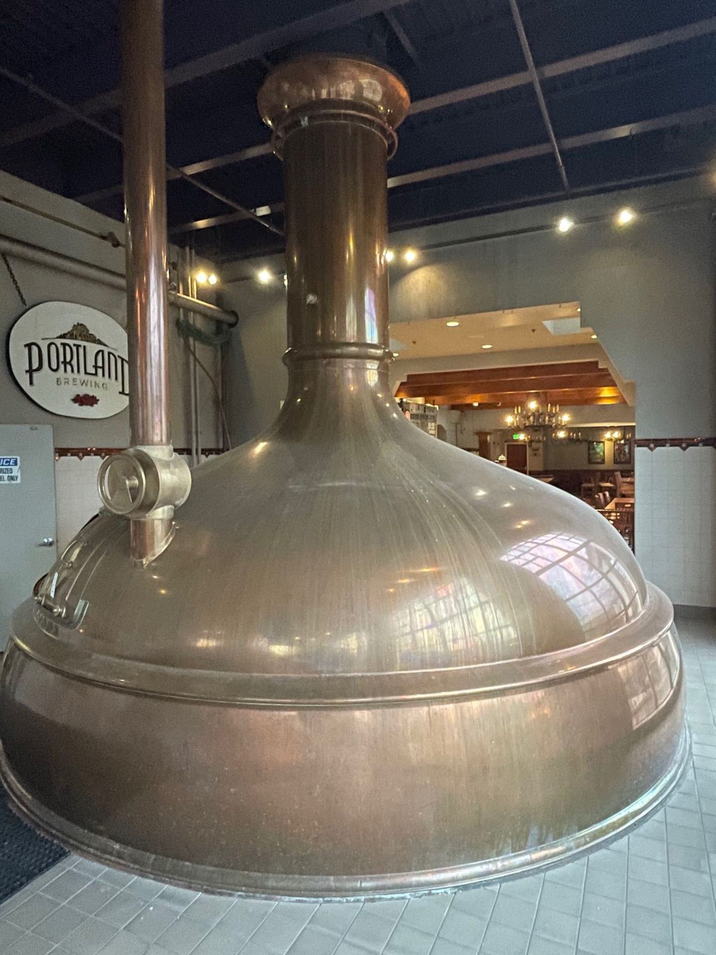 2015 MODIFIED STEAM JACKET BREW KETTLE, HUPPMAN LAUTER TUN, STEAM JACKETED MASH | Rig Fee: See Desc - Image 3 of 45