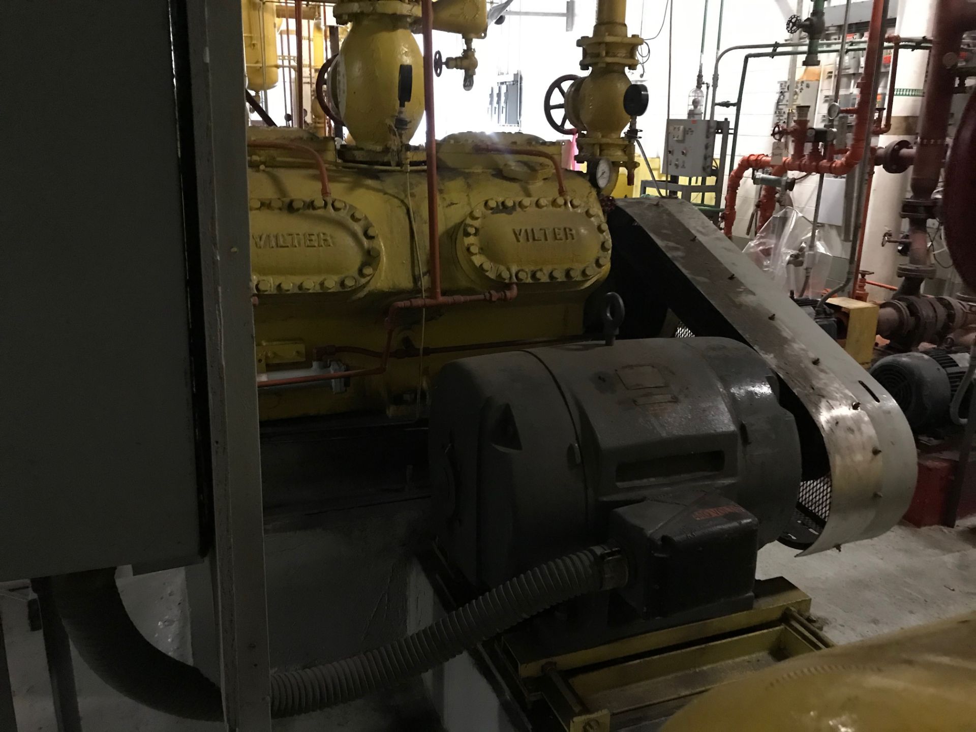 Vilter Ammonia Compressor, 12-Cylinder with Oil Separator | Reqd Rig: See Desc - Image 2 of 3