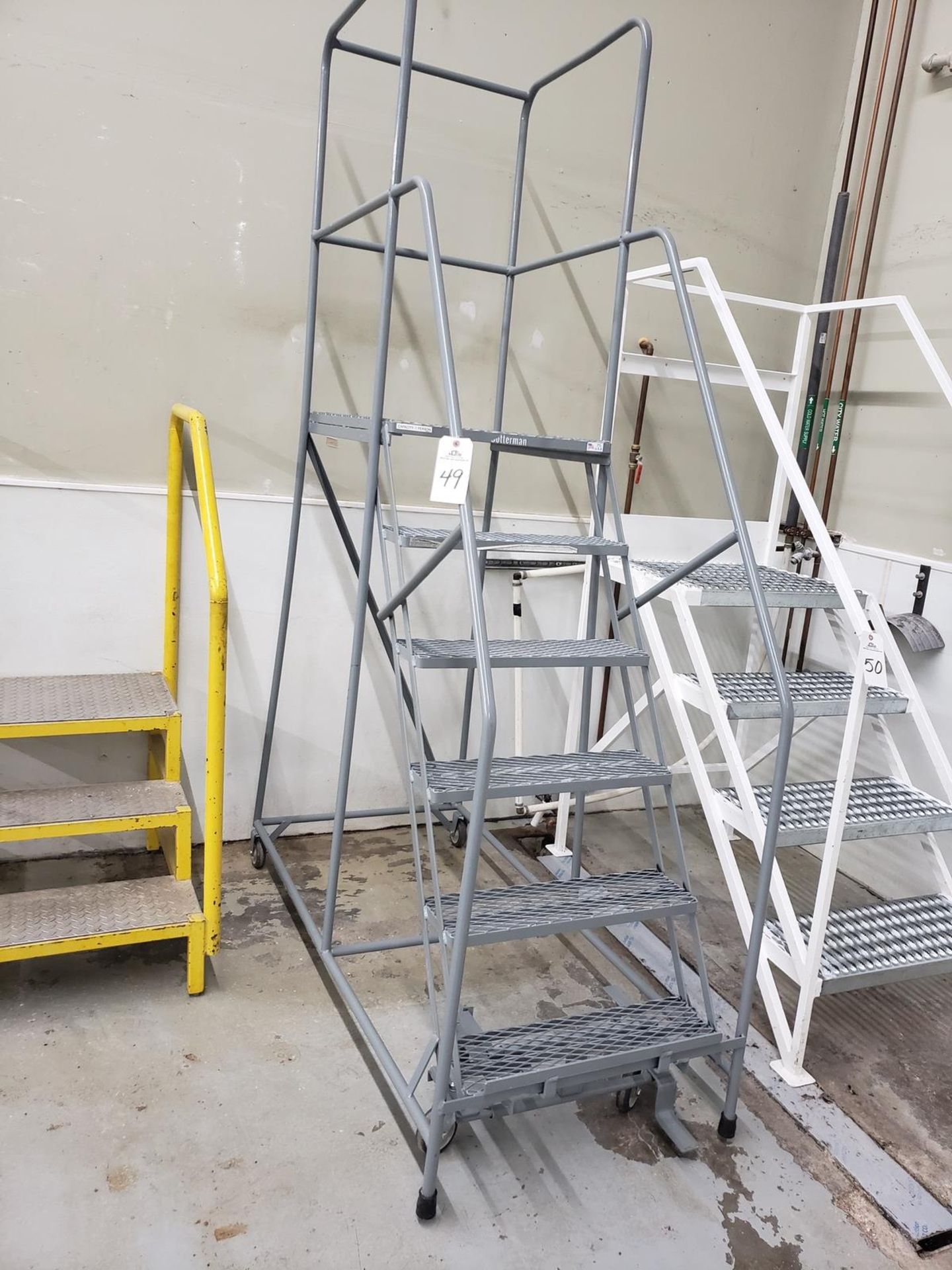 6' Warehouse Ladder | Rig Fee: $50