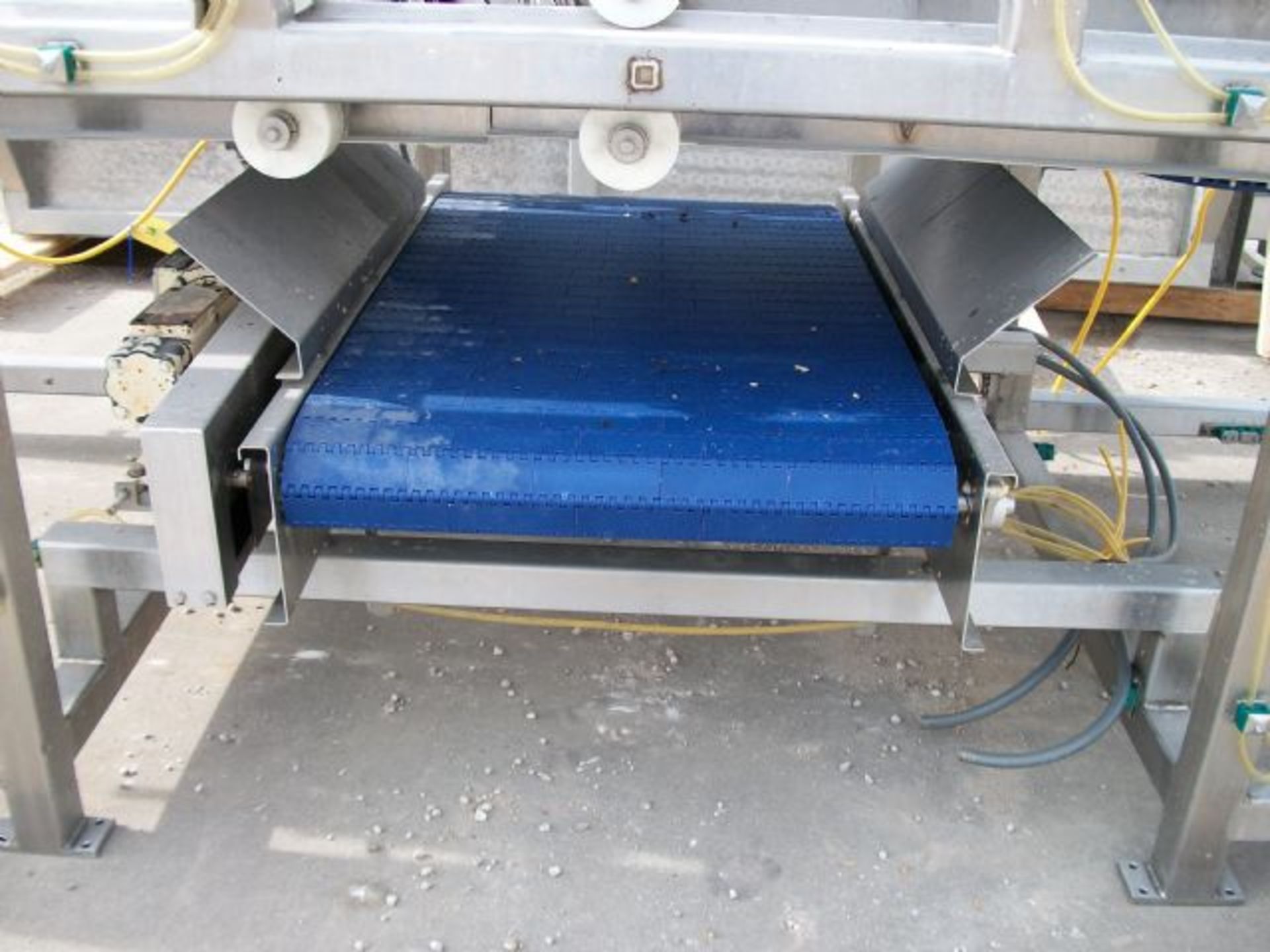 VMI Reciproctaing Conveyor, Belt Dims: 31-7/8"W x 74"L, Bottom Conveyor Width: 44" | Rig Fee: $100 - Image 3 of 3