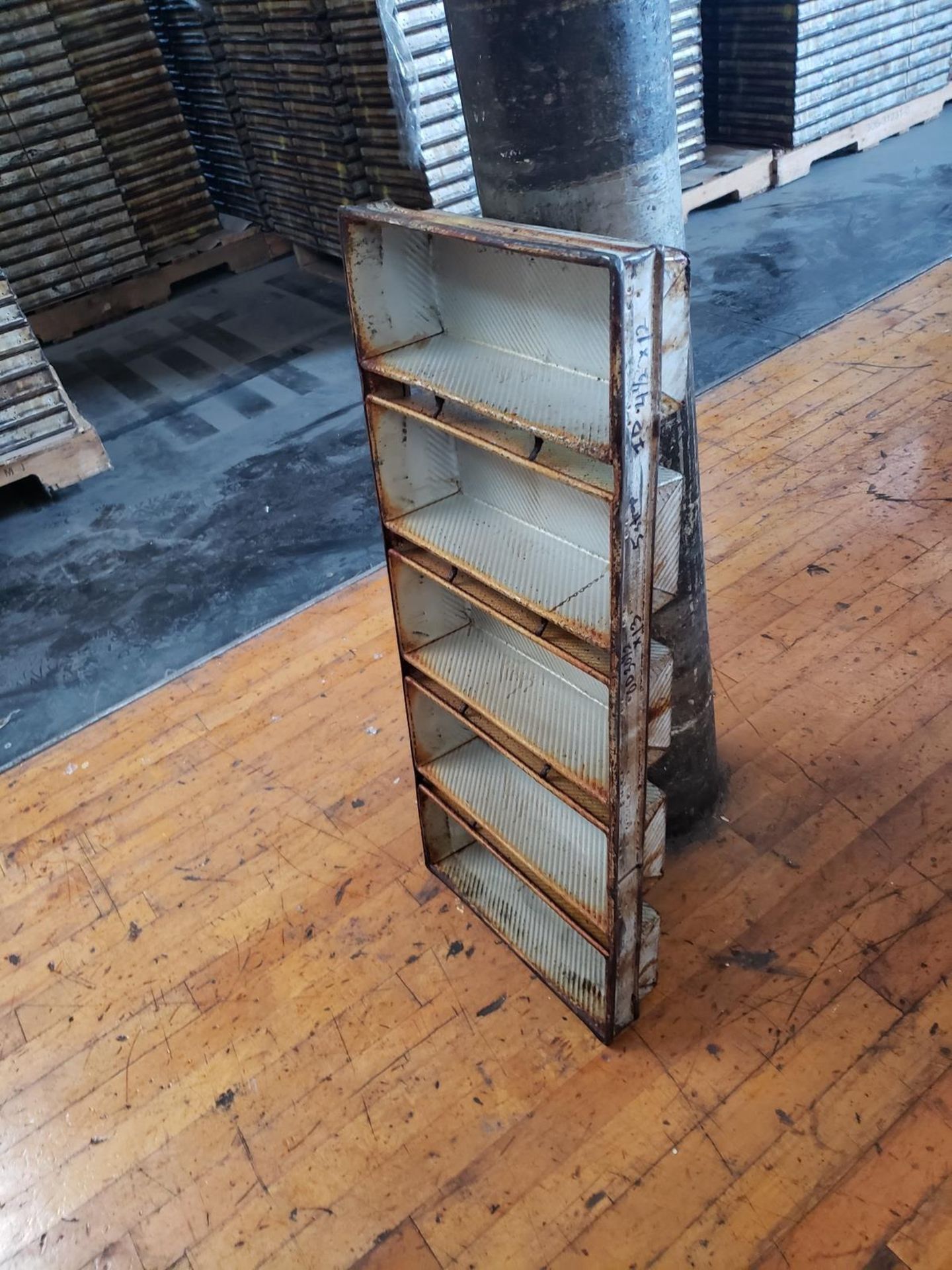 Lot of approx. 140 4 1/2" X 12" 5 Strap Bread Baking Pans | Rig Fee: $100 - Image 2 of 4