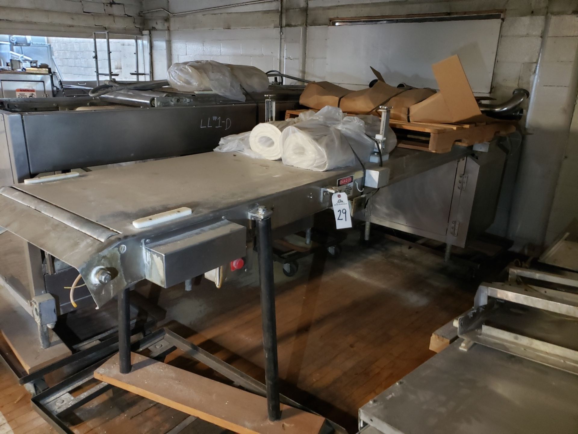 Moline 24" Stainless Steel Conveyor | Rig Fee: $350