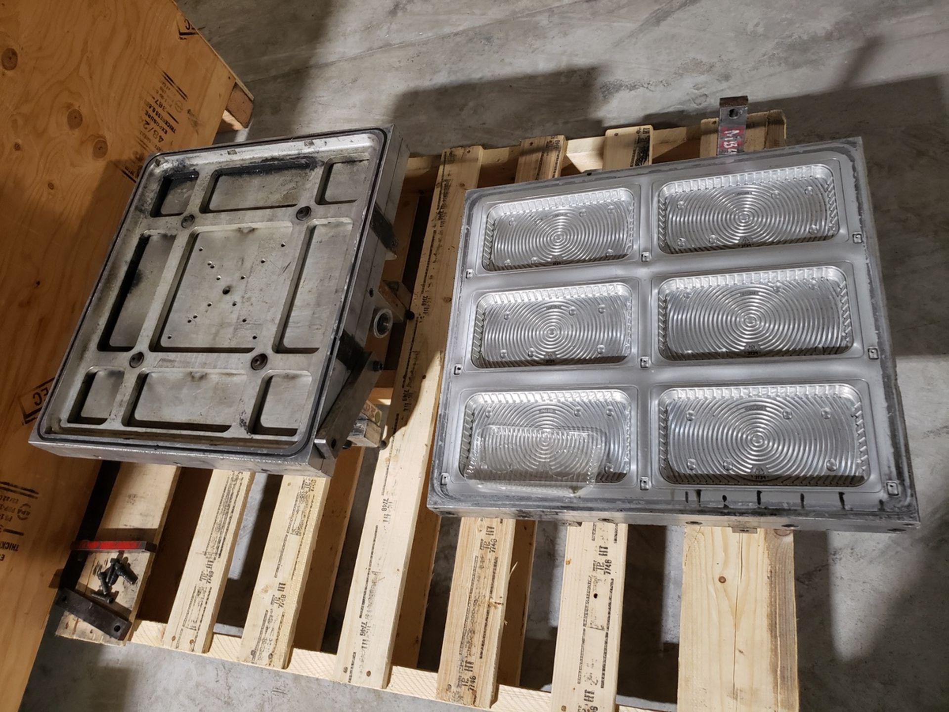 Lot of (3) Container Top Vacuum Forming Dies | Rig Fee: $50 - Image 2 of 5