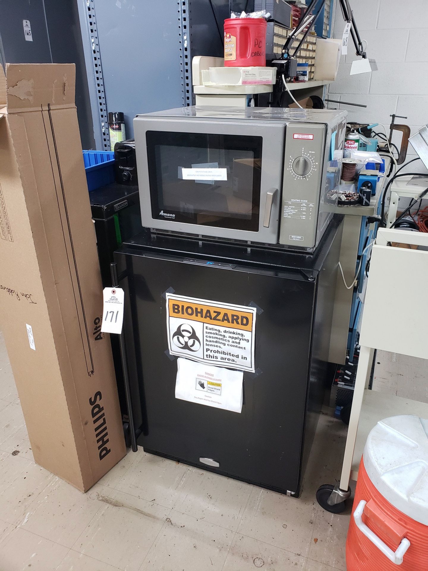 Lab Refrigerator, W/ Microwave | Rig Fee $50