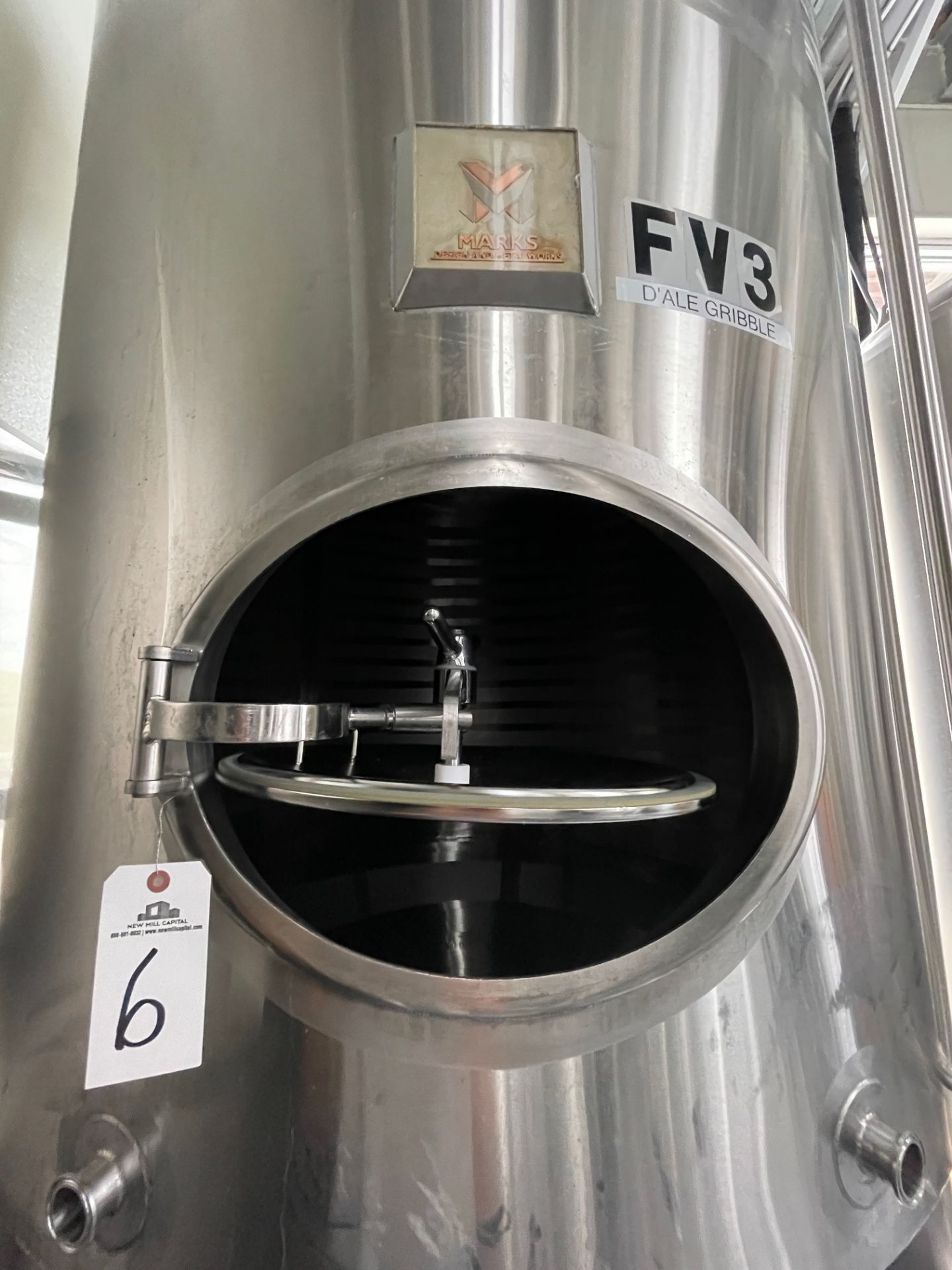 2016 Mark's Design 30 BBL Steep Cone Bottom Fermenter, Glycol Jac - Subj to Bulk | Rig Fee: $850 - Image 2 of 4