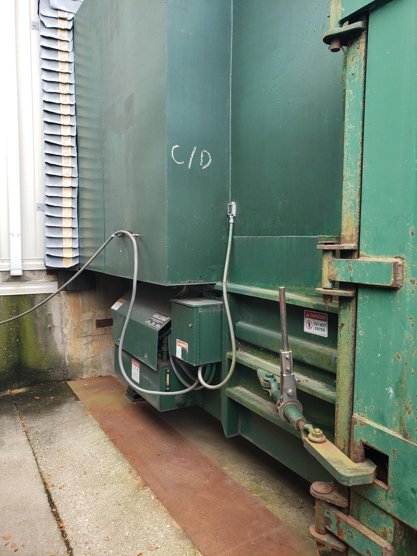 Marathon Waste Compactor, M# Ram Jet RJ-225-VL, S/N 129681, Onboard Hydraulics, | Rig Fee: $1800 - Image 3 of 3