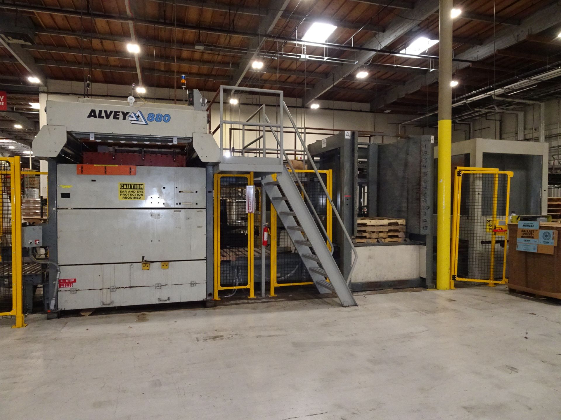 Alvey Model 880 High Speed High Level Case Palletizer, 2-Pallet Load S - Subj to Bulk Rig Fee: $5000 - Image 2 of 8