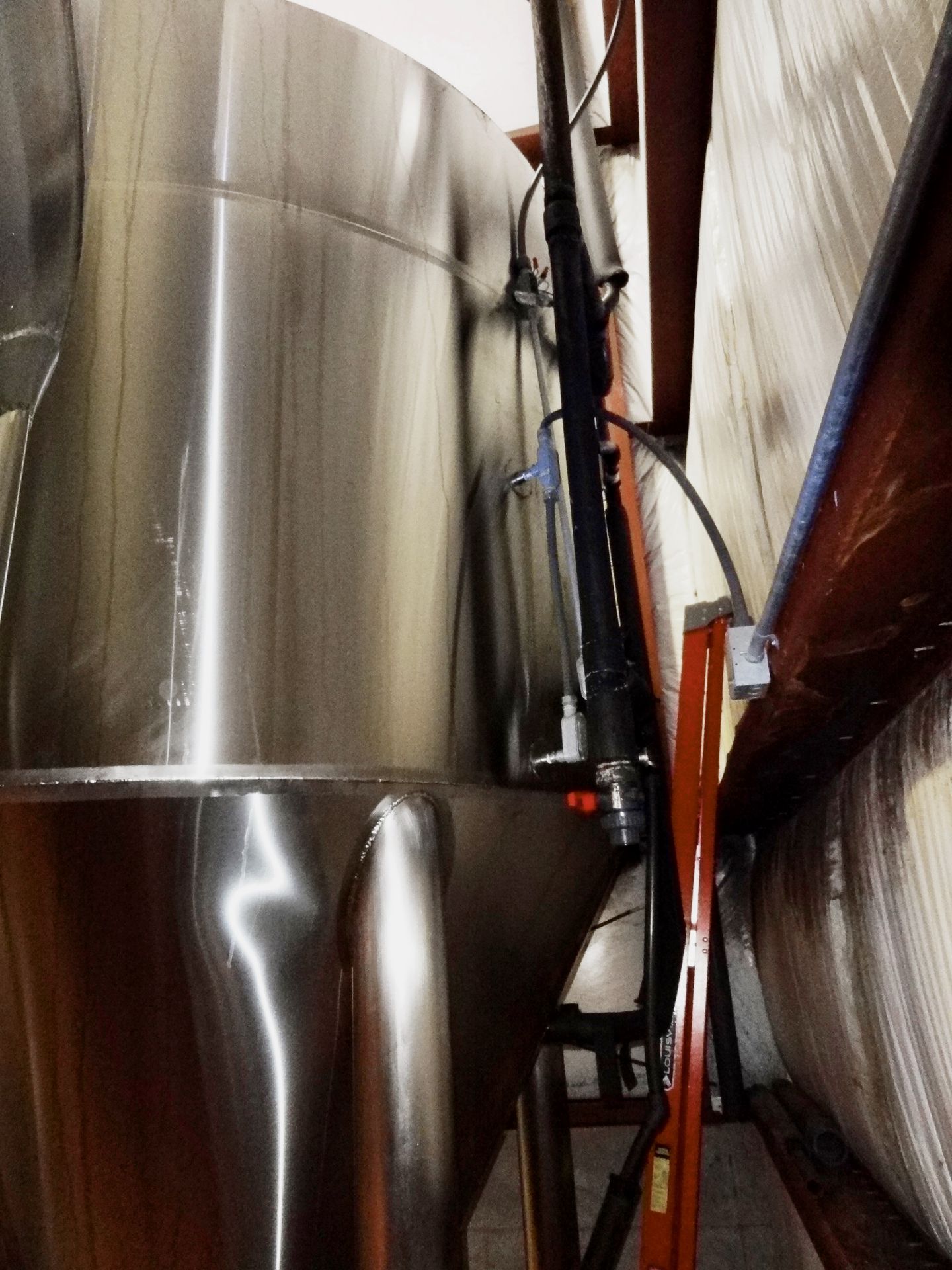 2012 Marks Design 80 BBL Fermenter, Glycol Jacketed, Approx Dims: 8ft OD x 15ft OAH | Rig Fee: $2750 - Image 3 of 4