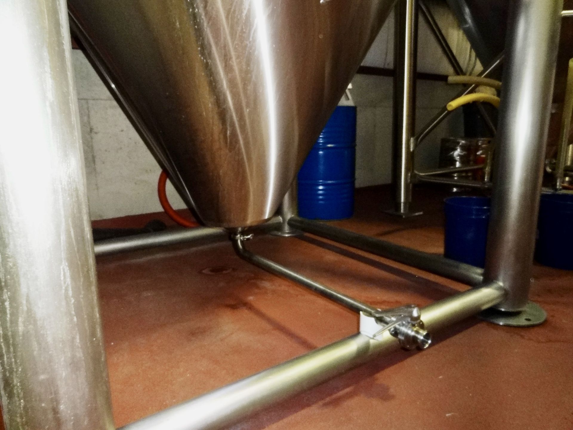 2012 Marks Design 80 BBL Fermenter, Glycol Jacketed, Approx Dims: 8ft OD x 15ft OAH | Rig Fee: $2750 - Image 2 of 4