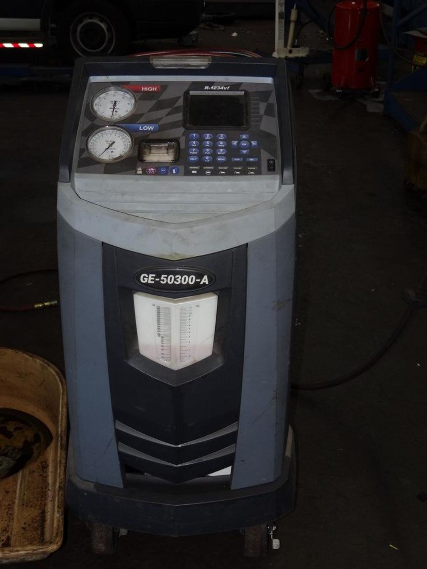 (1) GE 50300A Refrigerant Recovery, Recycling, and Recharging Station