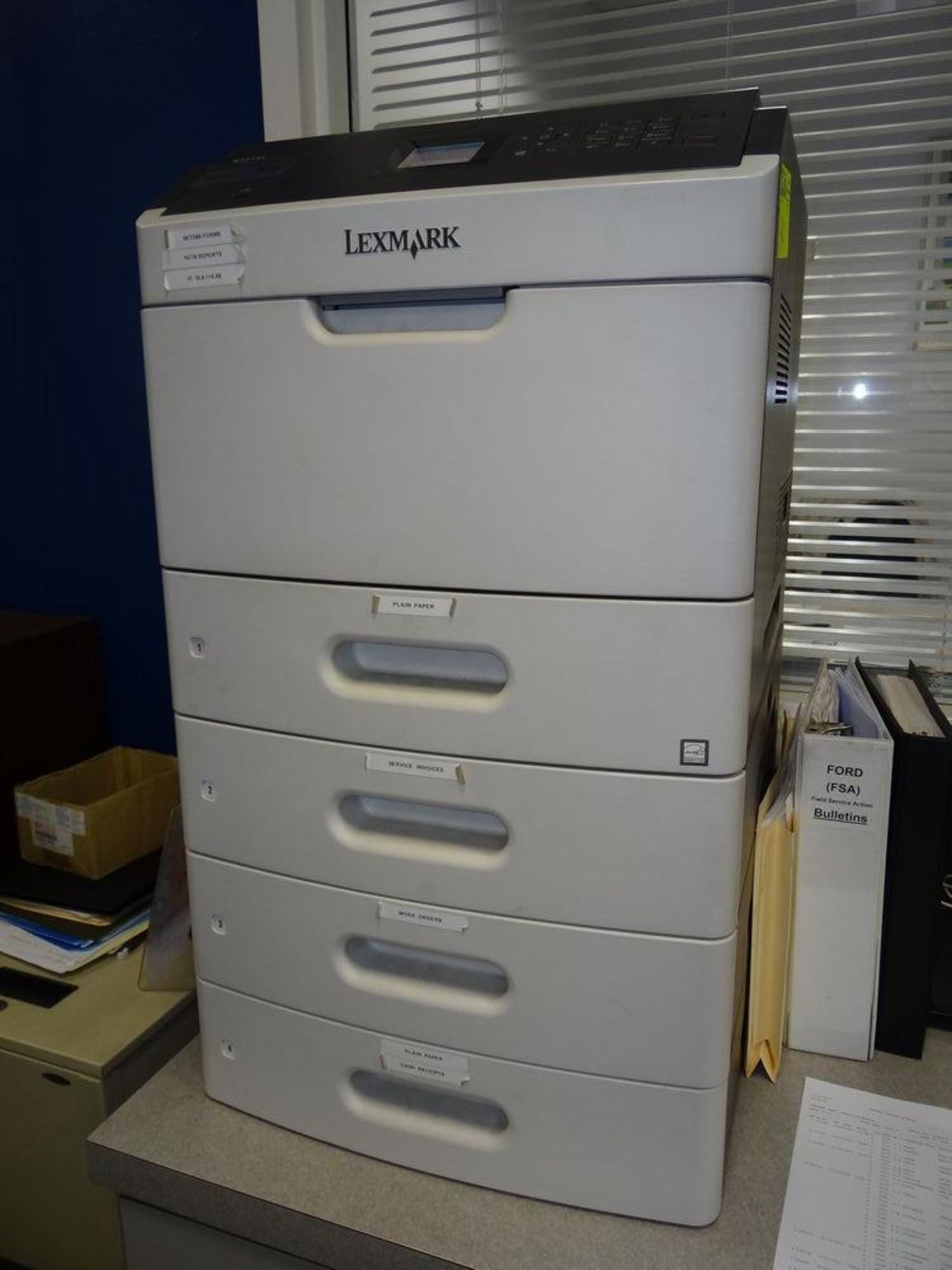 (1) Lexmark MS810N Laser Printer