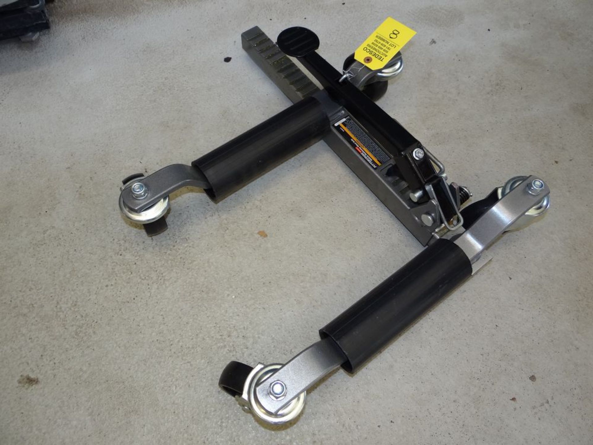 (1) Pittsburgh 1250 LB Vehicle Positioning Wheel Dolly Along With (1) Go Jack 500 Vehicle