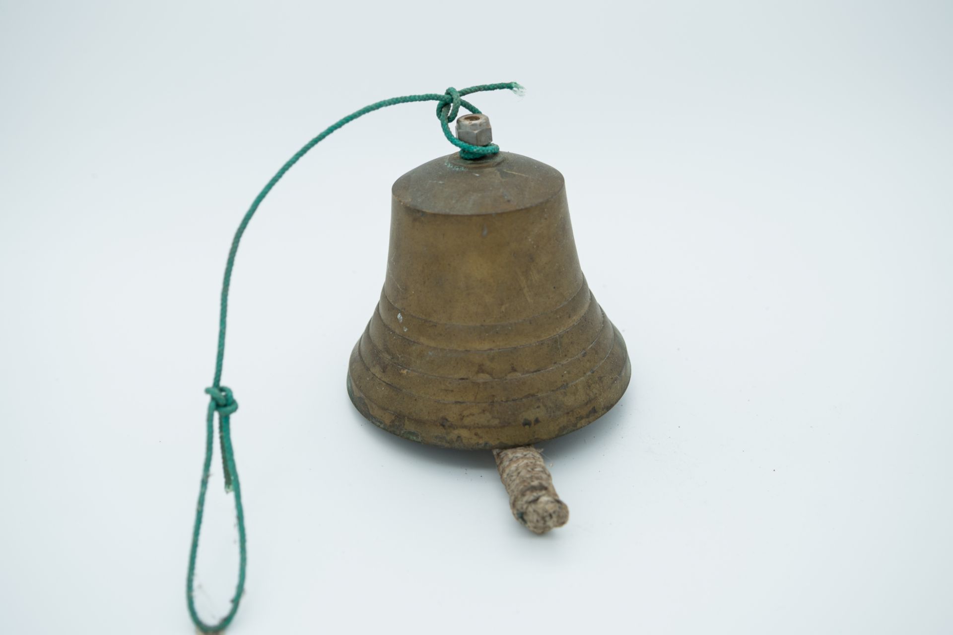 4" Brass Bell w/ Clapper and lanyard