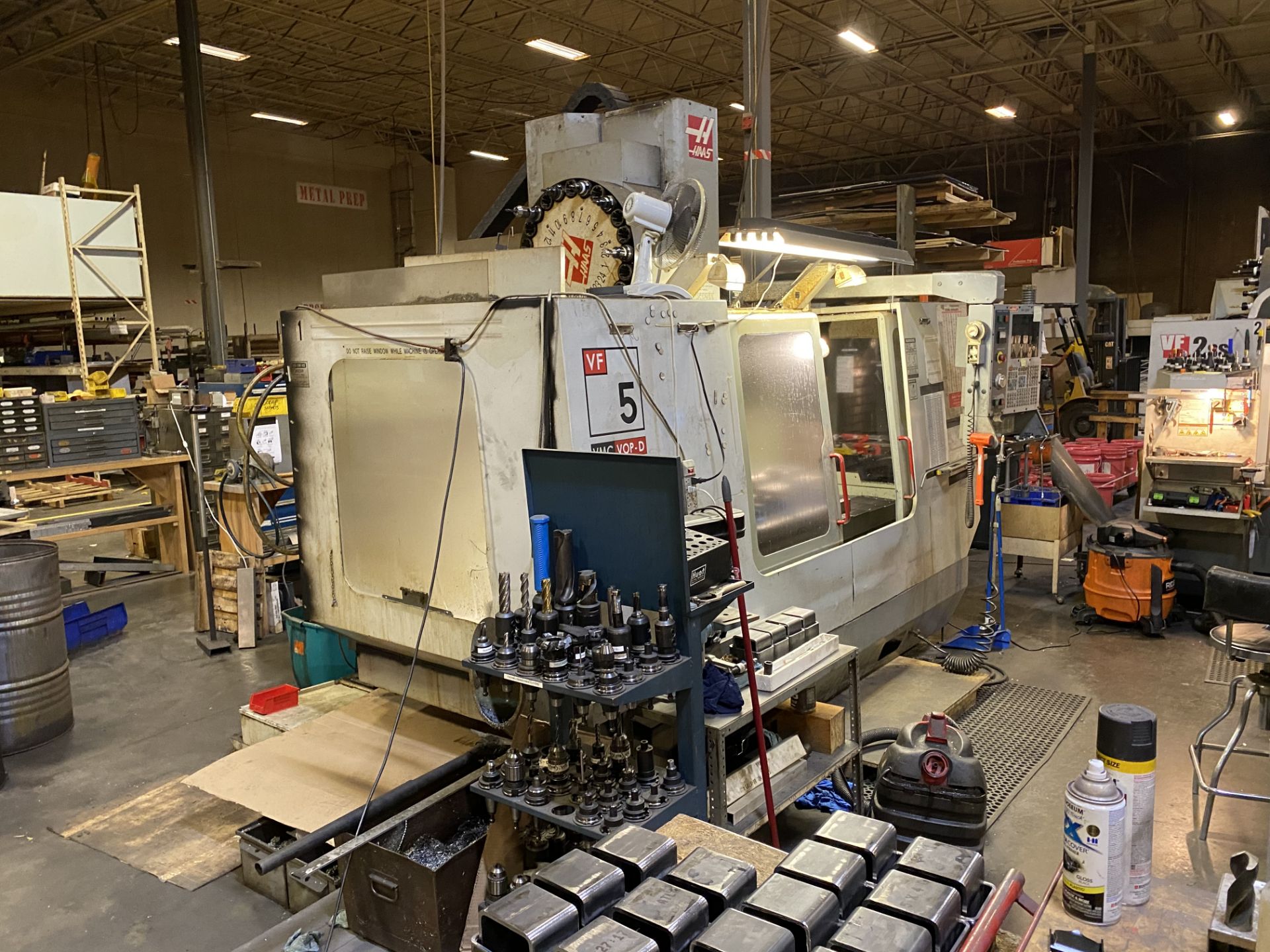 2002 Haas Model VF5B/40, 20 HP, CNC VMC #VOP-D, 52"x23" Table, 24 Tool Holder, 4th Axis, SEE DESC. - Image 3 of 5