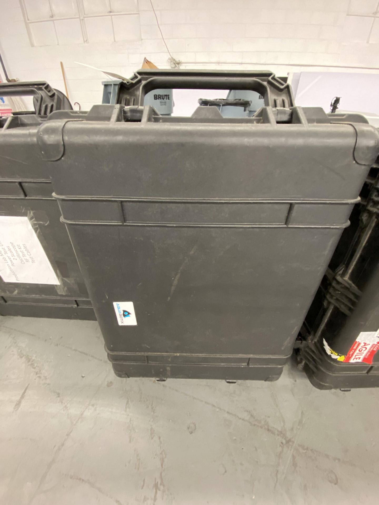 Heavy Duty Plastic Travel Case 24"x 32"x16"