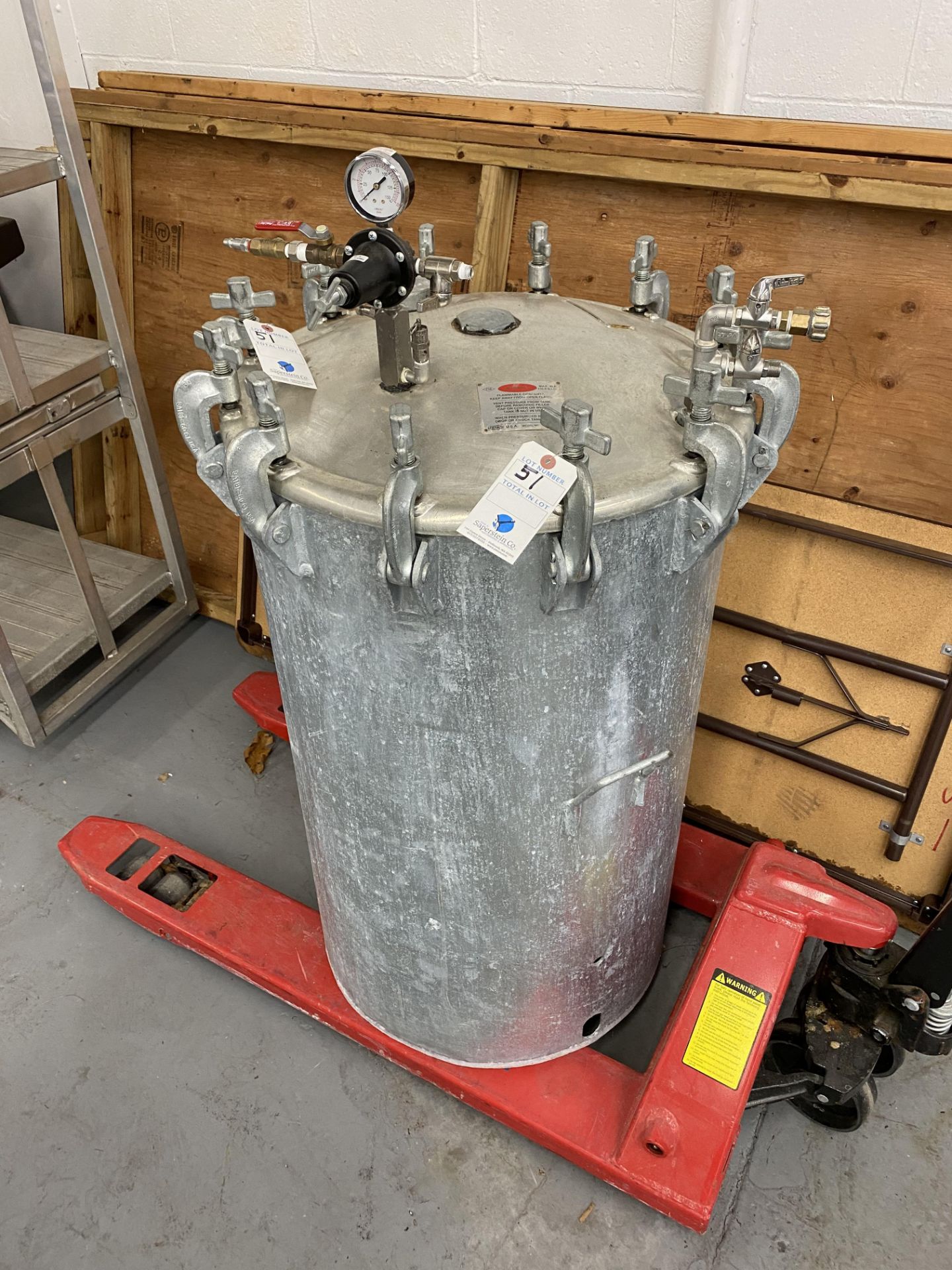 60 Gal. 110 PSI Alum Pressure Tank w/ Gauge