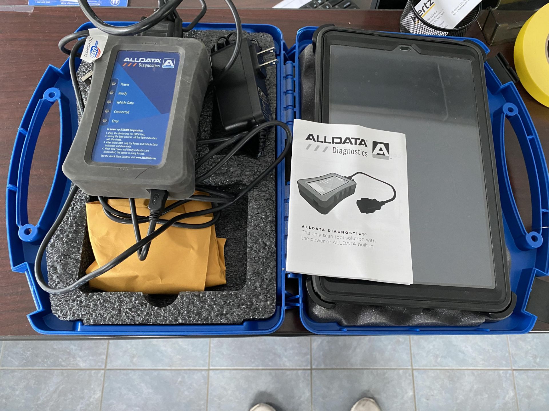 Alldata Diagnostics #OBD2 Diagnostic Tool w/Tablet (Not an Ipad) Case, Manual &