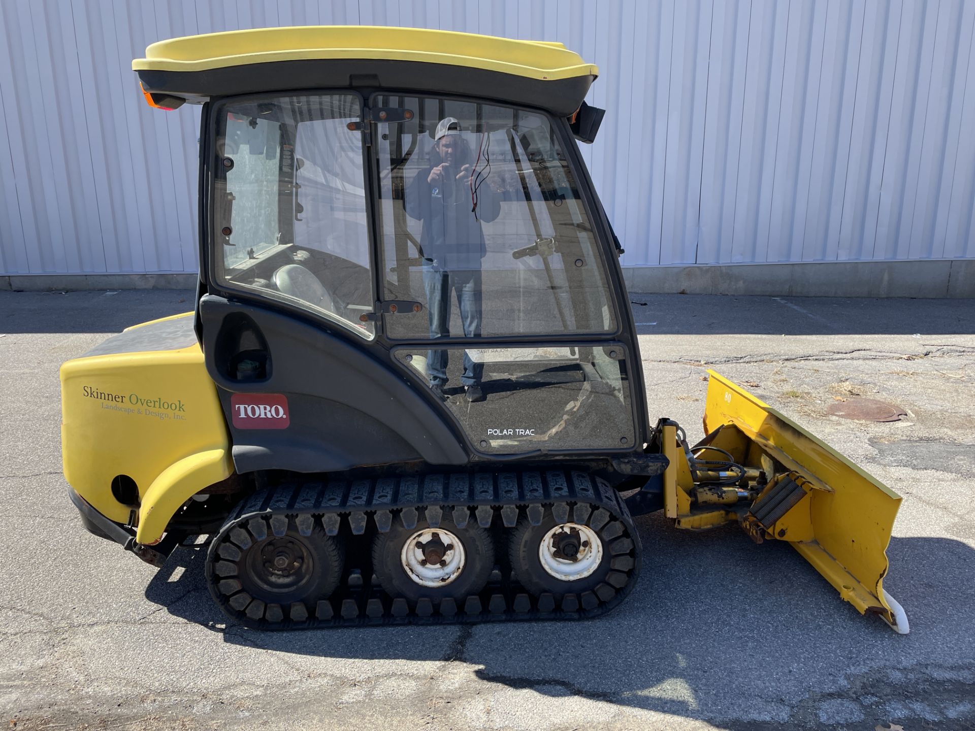 Toro Polar Ground Master 7200/7210 Trac 6 Wheel w/ Tracks w/ 5' Plow #80363 SN: 270000100 Hours: - Image 4 of 8