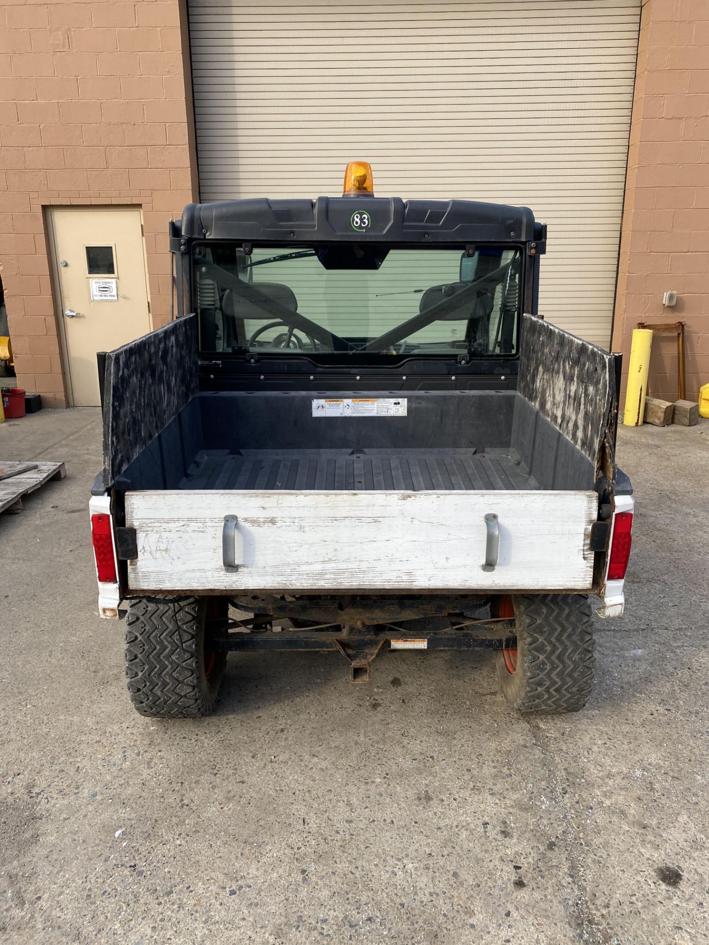 Bobcat 4x4 Utility Vehicle Diesel Enclosed Cab w/ 6' Plow #FMFB69 Dumping Bed, #3650 Hours: 1571 - Image 4 of 7