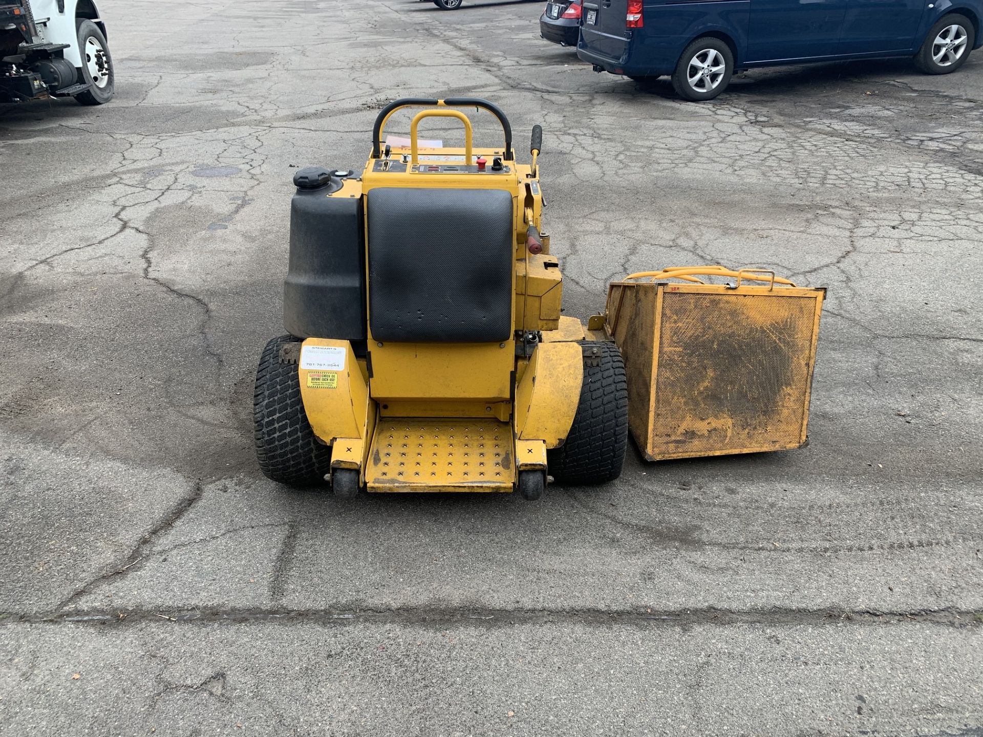 Hustler #935353 Commercial 52" Stander Mower w/ Catcher SN:16057891 Hours: 1799 - Image 3 of 5