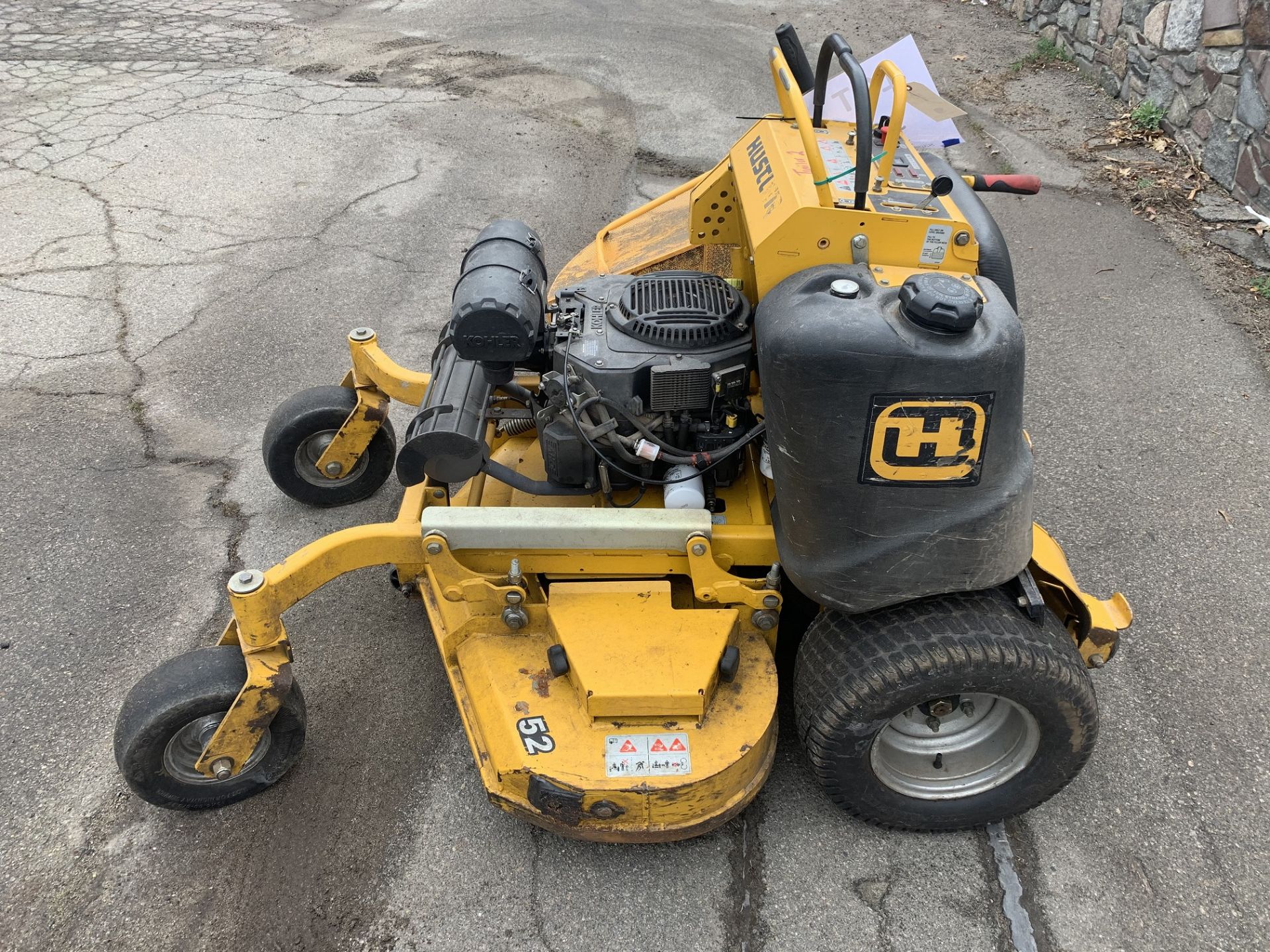 Hustler #935353 Commercial 52" Stander Mower w/ Catcher SN:16052283 Hours: 1933 - Image 2 of 6