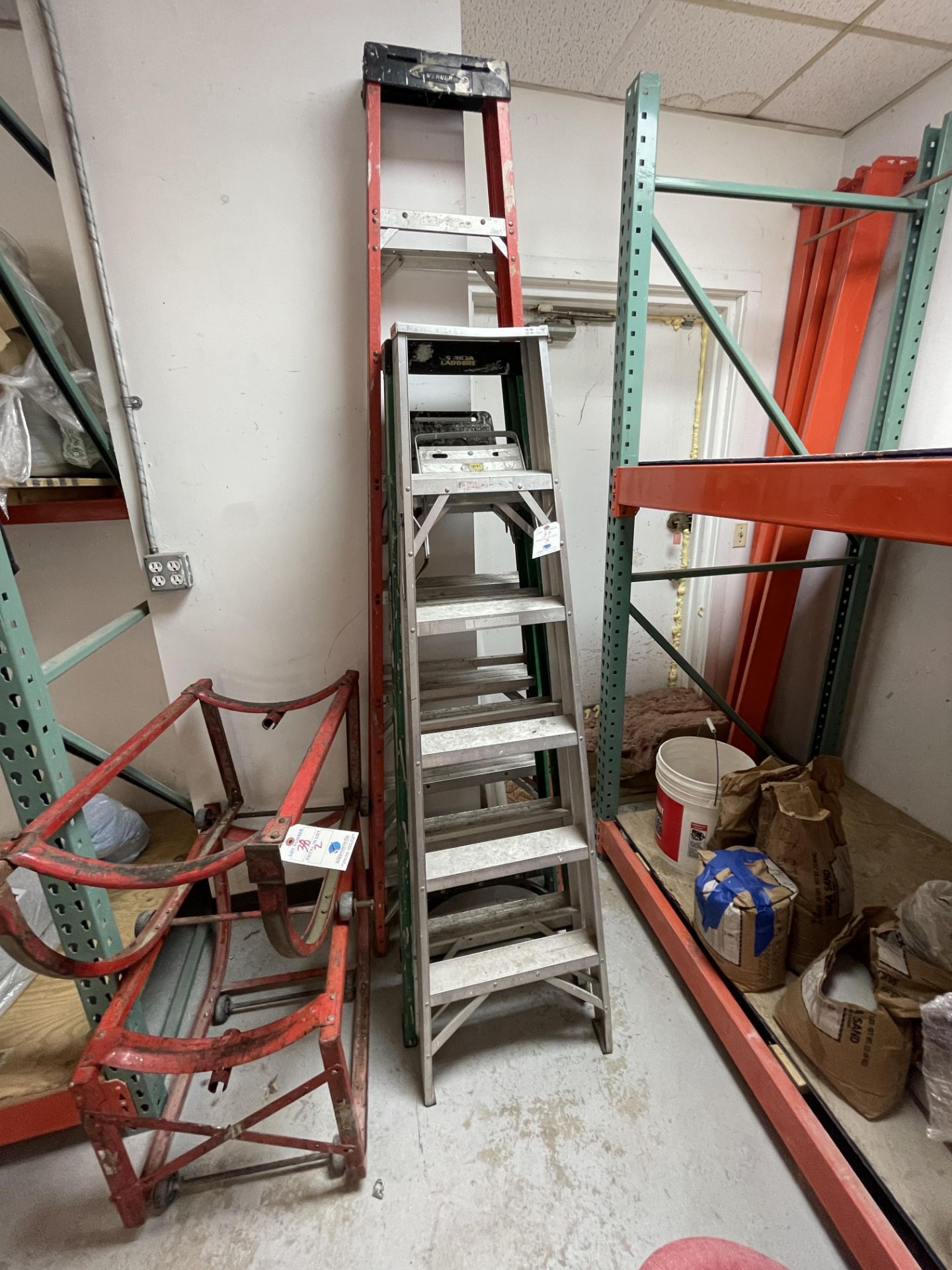 (3) Step Ladders 6', 6', and 8'
