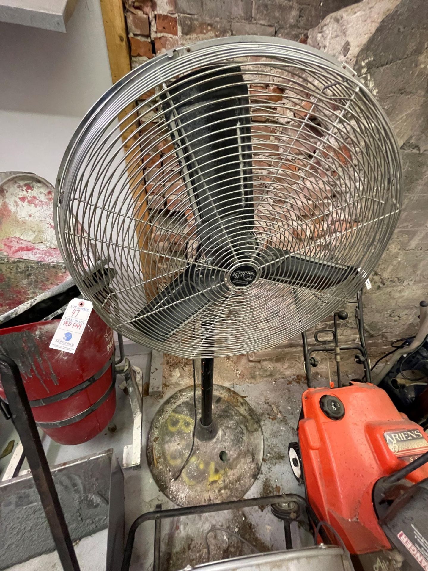 27" Fan