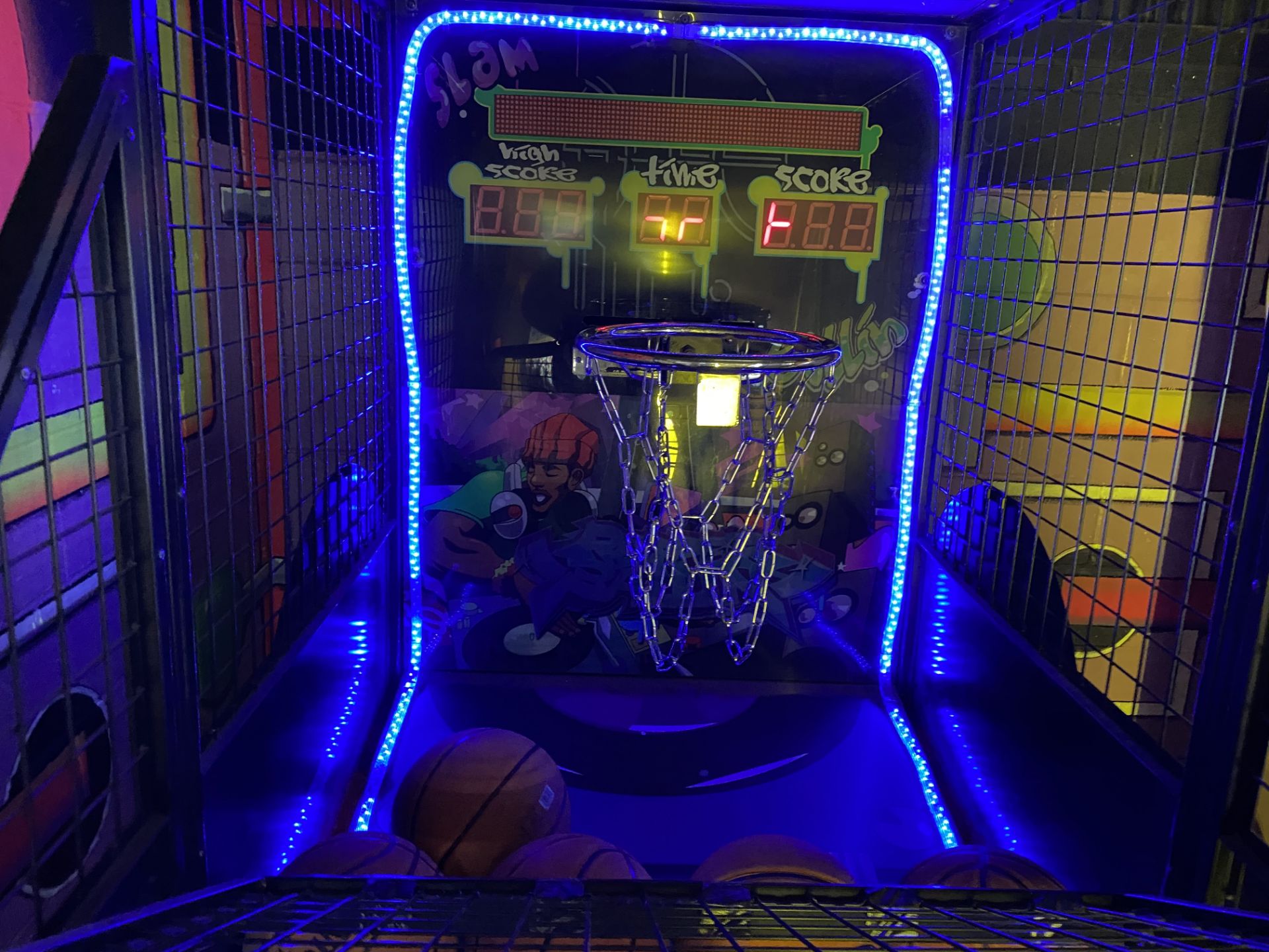 Rapper Ballin #A316 Basketball Pop A Shot Game Chain Net, Token Operated & Ticket Dispenser - Image 3 of 4