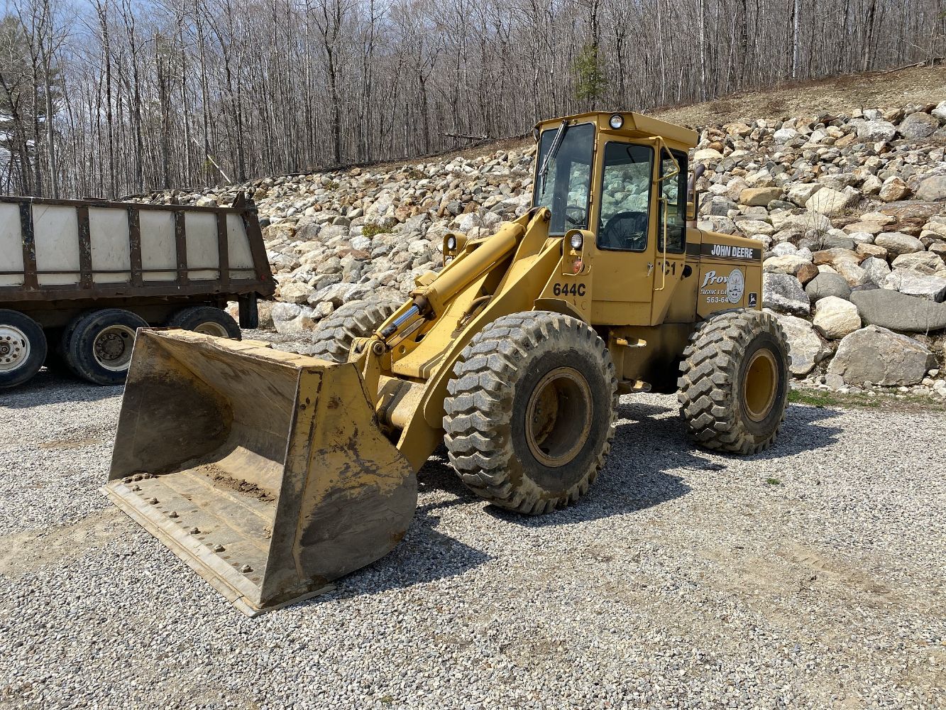 CONSTRUCTION EQUIPMENT -TRI AXLE DUMP - CAT BULLDOZER & EXCAVATOR -DEERE LOADER - POLARIS UTV - ATTACHMENTS