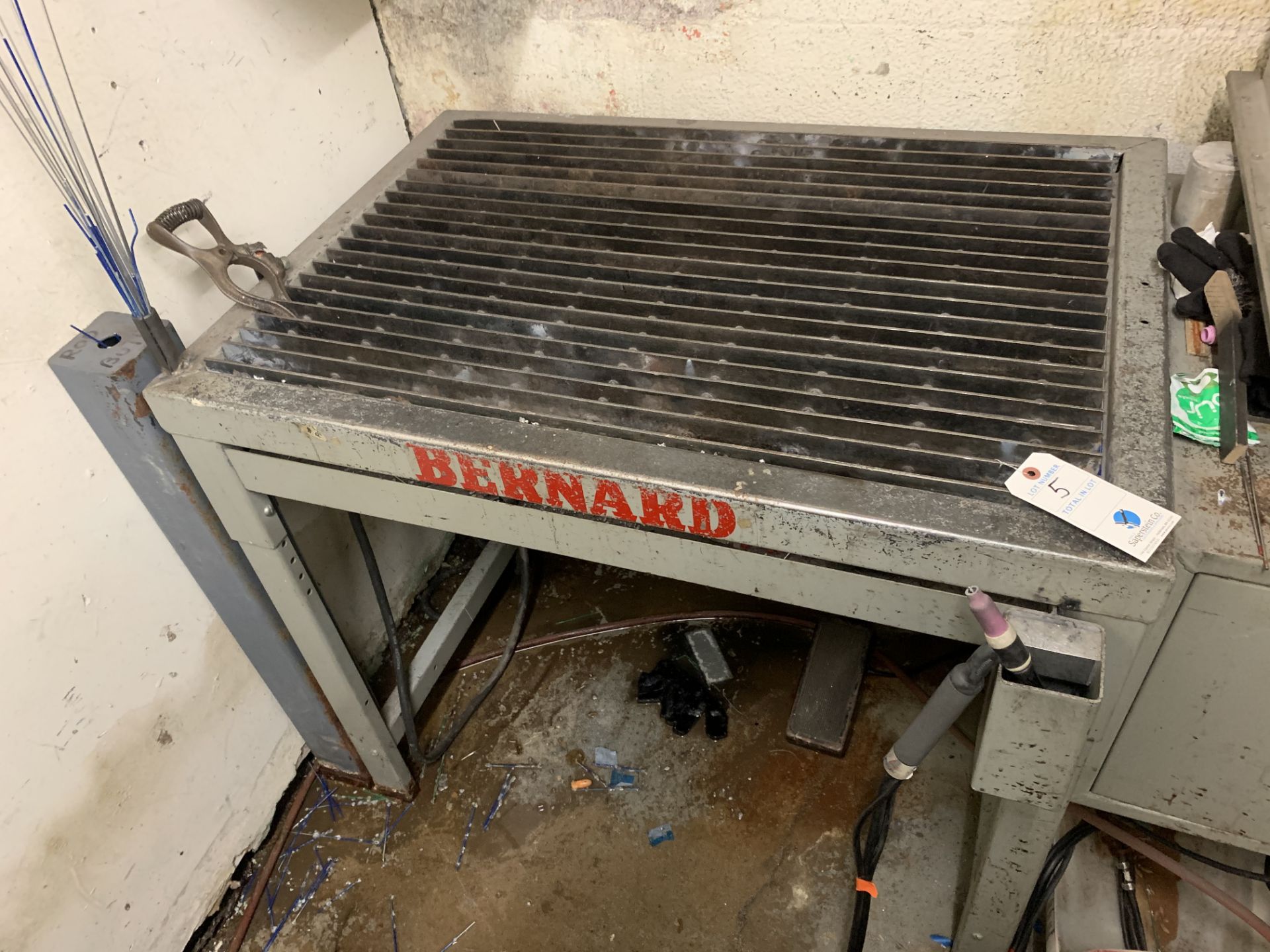 Bernard Approx. 3' x 30" Steel Welding Table with Base