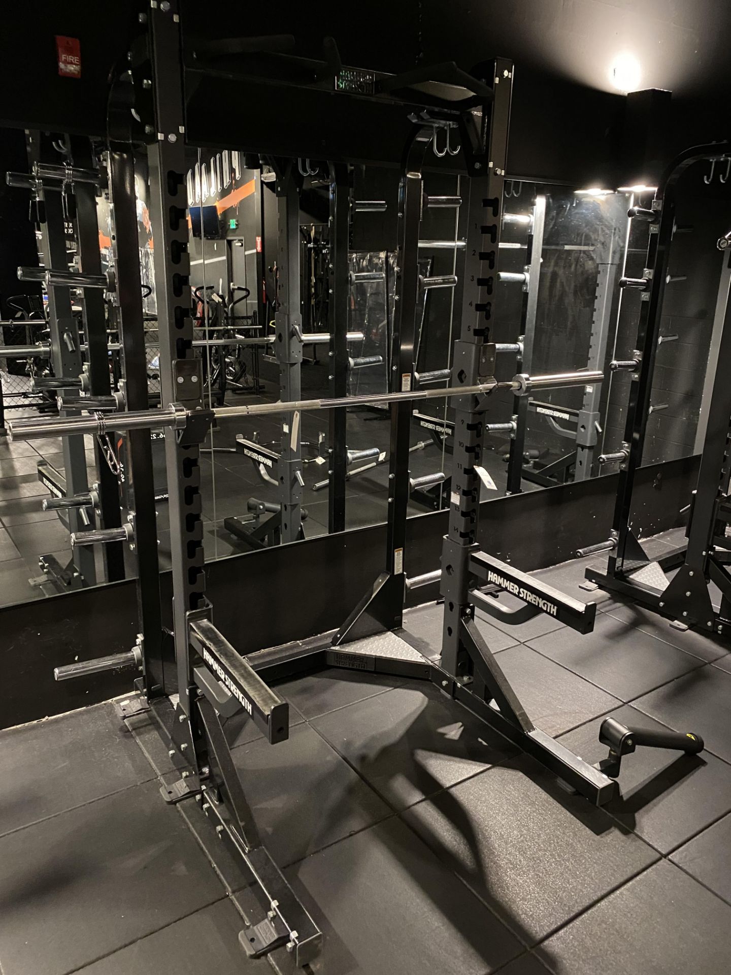 Hammer Strength Squat Rack #HDLSTOR-SA w/#HDLHRL 16 Setting w/Bar, Weight Rack, Pull Up Bars