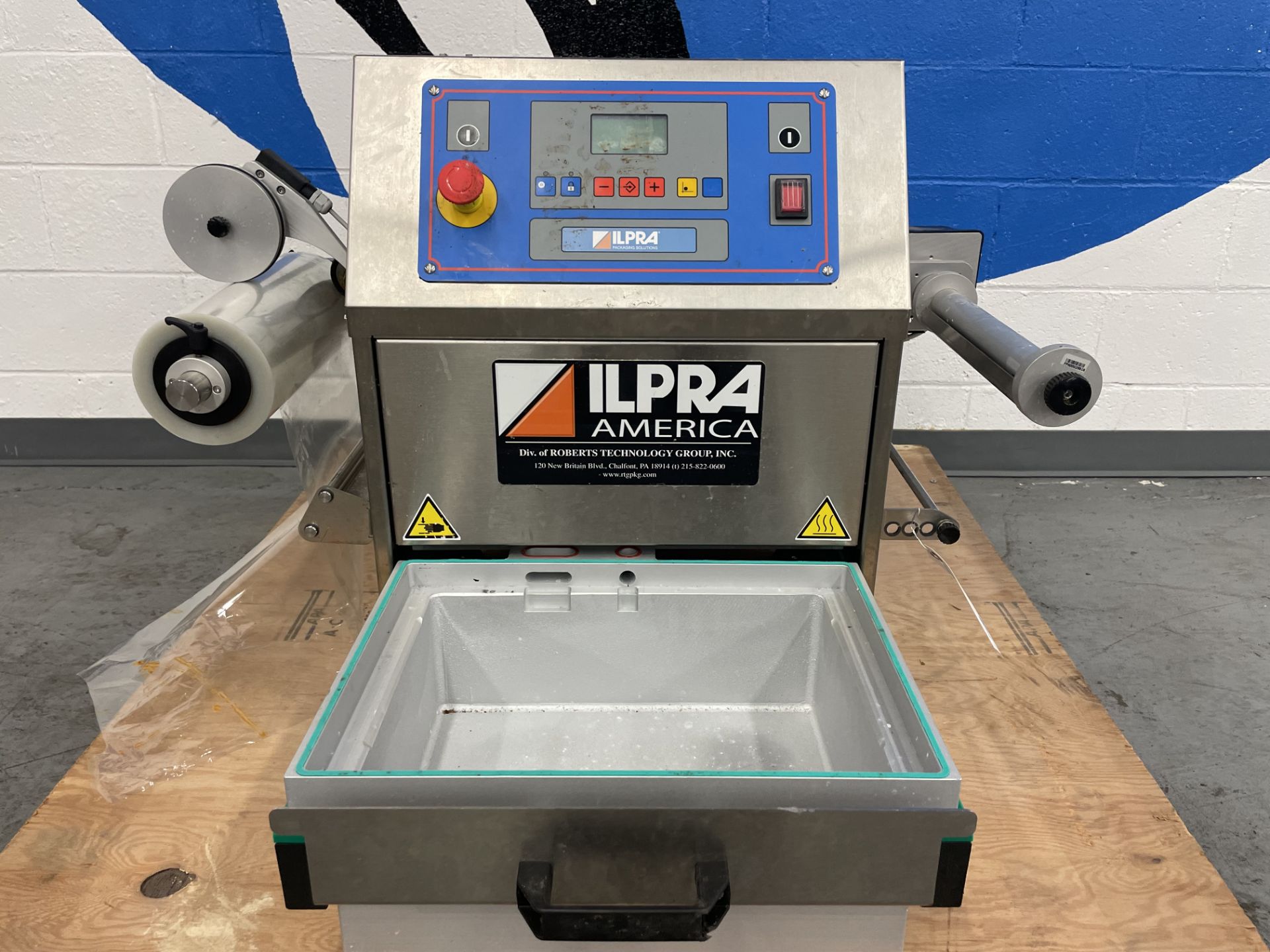 2019 ILPRA America # Energy P6 SN: EP10887 Tray Sealer 230V - Image 2 of 4