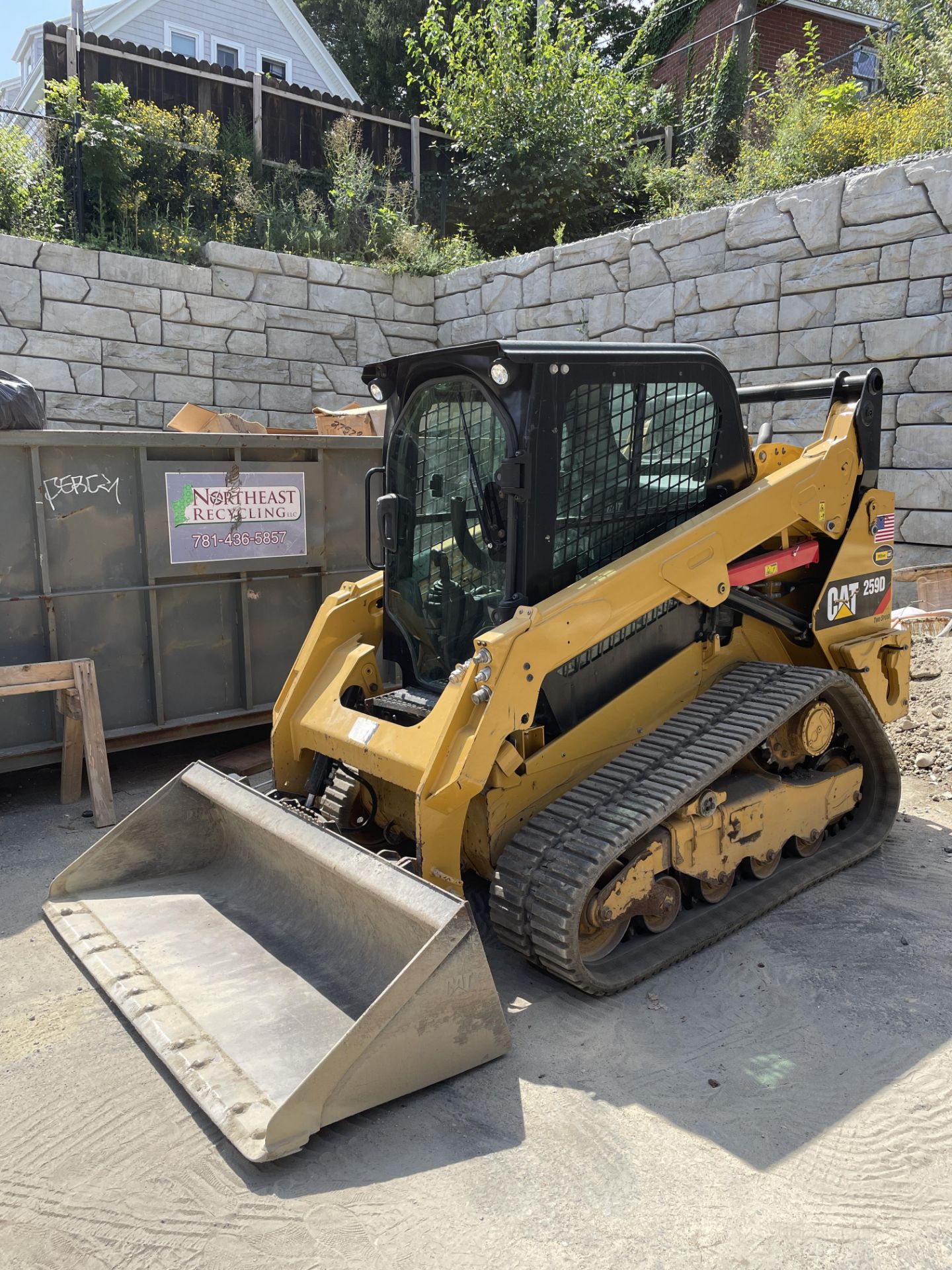 2016 Cat 259D Skid Steer Hours 932.2, Two Speed, Backup Cam, A/C & Heat, W/ 6' Cat Bucket