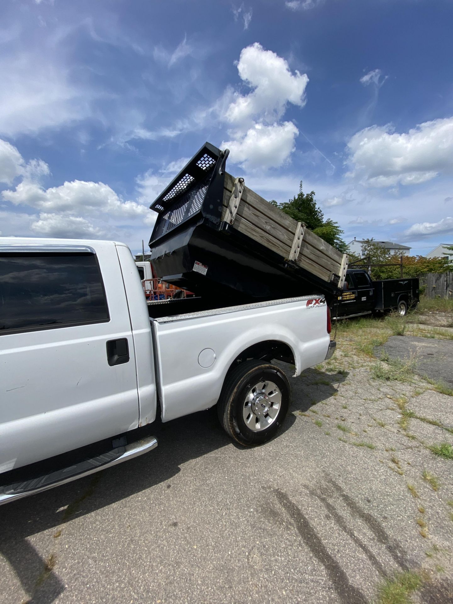 2008 Ford F-350 Super Duty Lariat Powerstroke Diesel 4 Door, Vinyl Interior 155,071 Miles, Rubber - Image 4 of 7