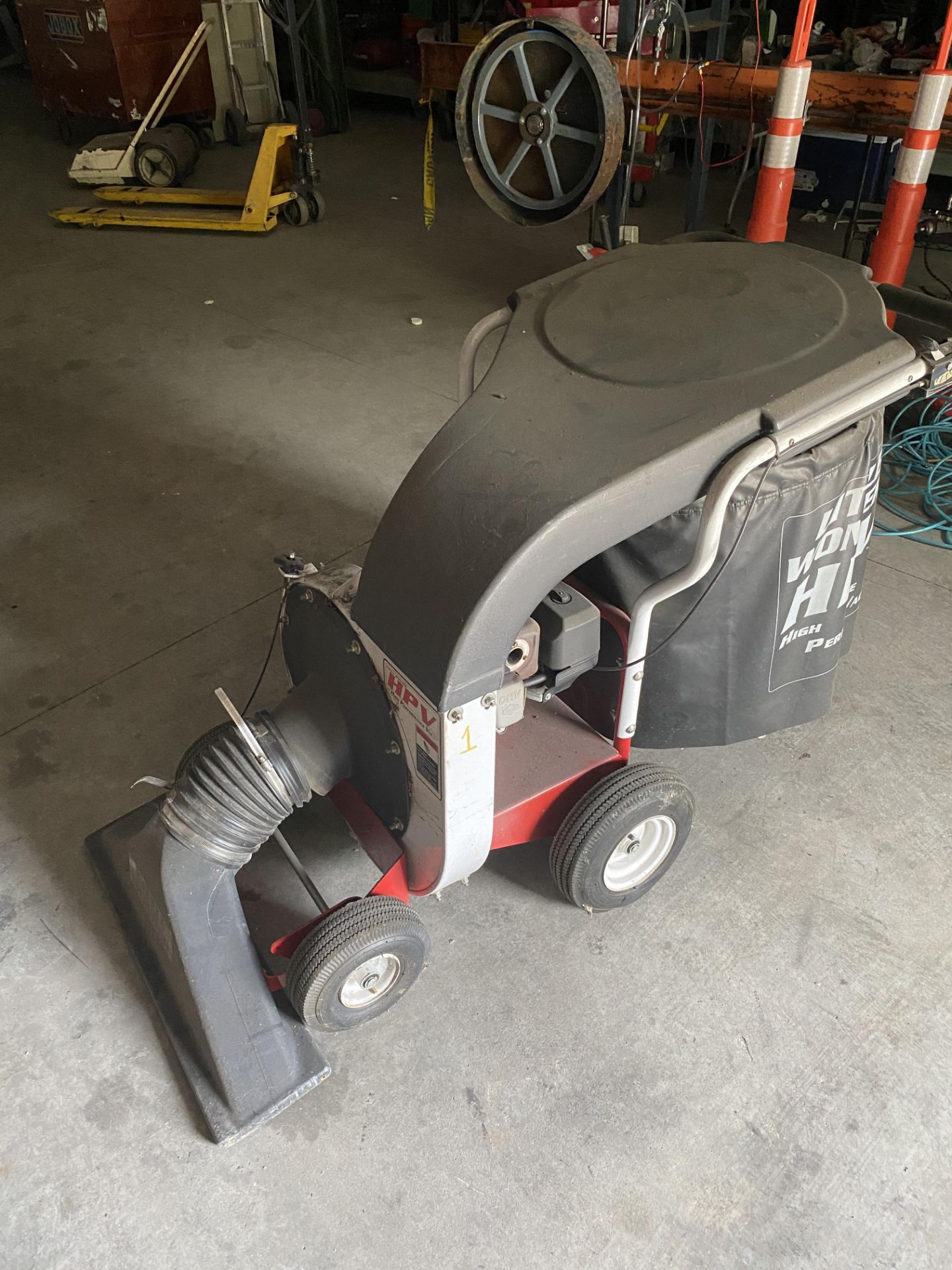 Little Wonder High Performance Yard Vac.