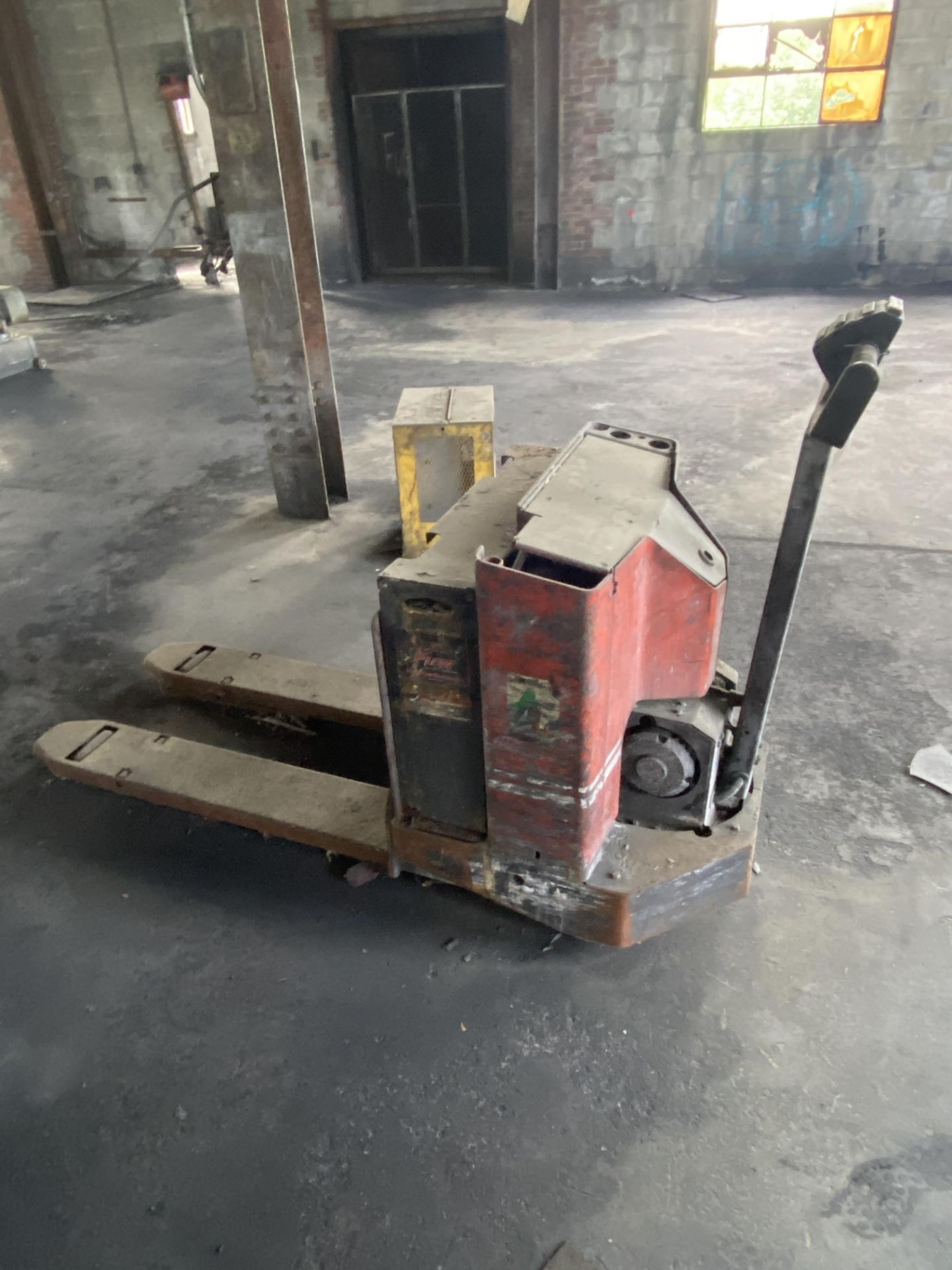 Prime Mover Electric Pallet Jack