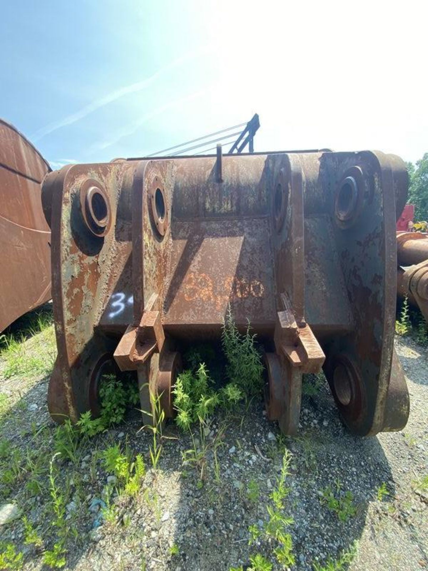 Excavator Bucket 11.8 Cubic Yards 32,500 Lbs. For Liebherr - Can be modified to fit Komatsu, - Image 2 of 2