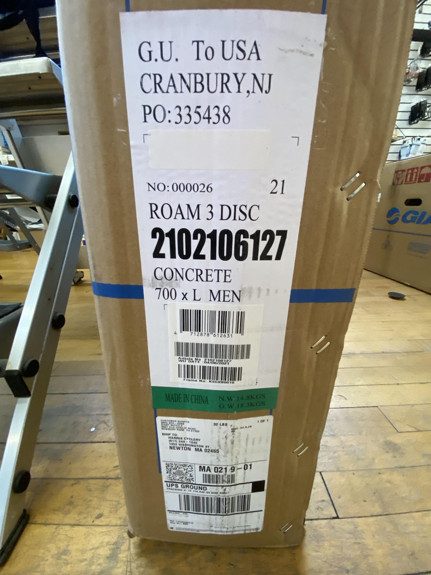 Giant Roam # Disk 700 XL Men Concrete NIB $680 Retail
